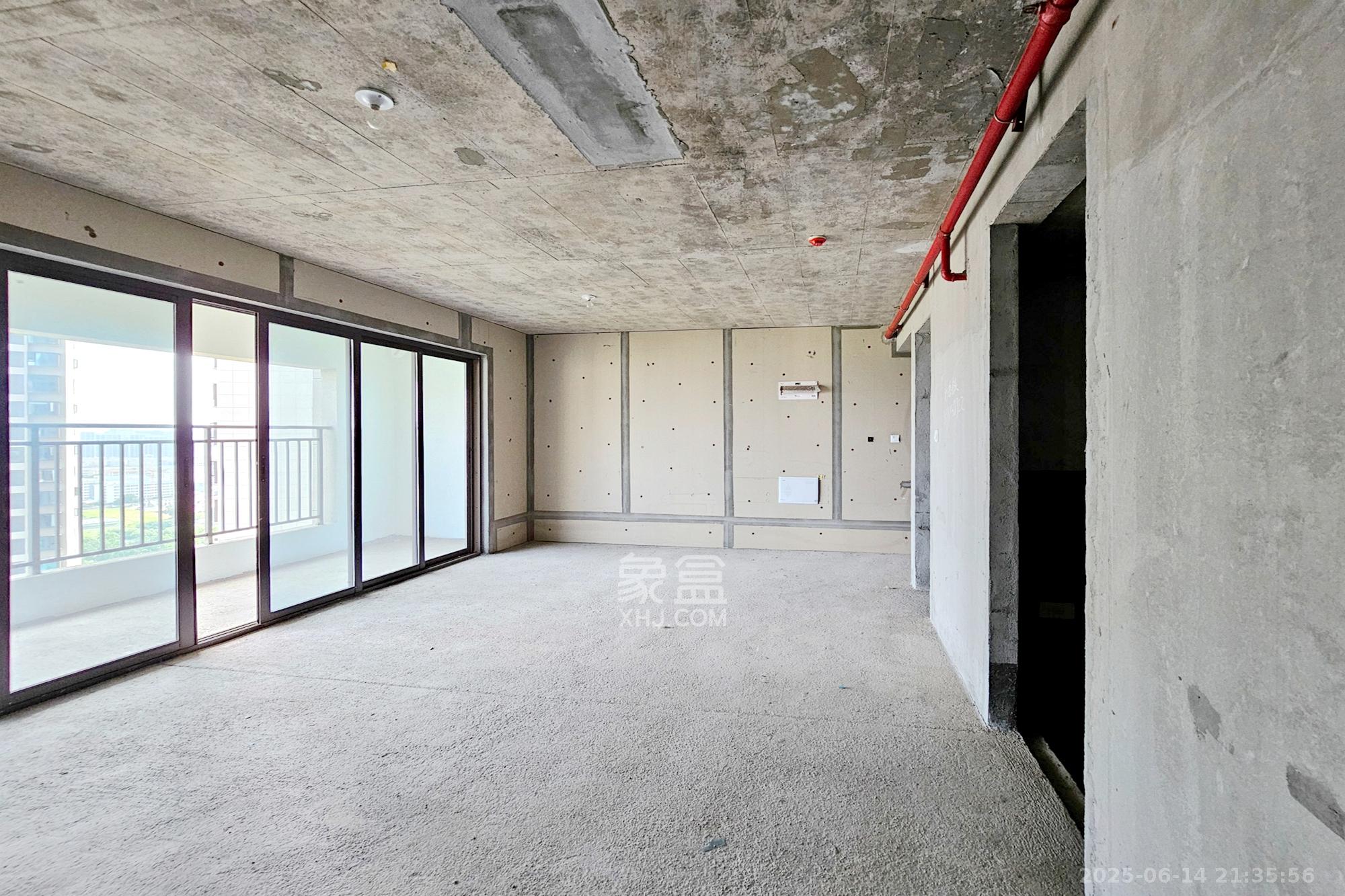 阳光城尚东湾悦江府  3室2厅2卫    100.0万 阳光城尚东湾悦江府  3室2厅2卫    100.0万客厅