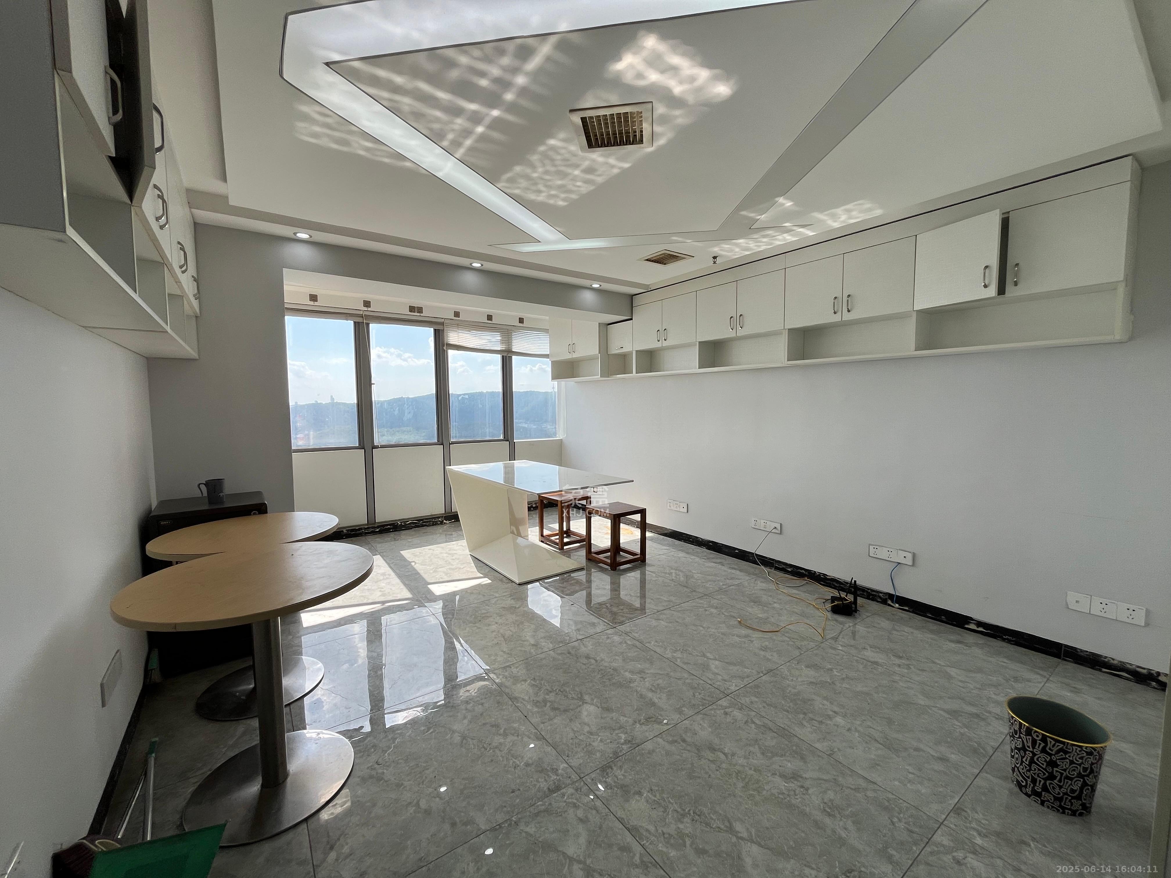 保利国际广场  2室1厅1卫    5000.0元/月室内图