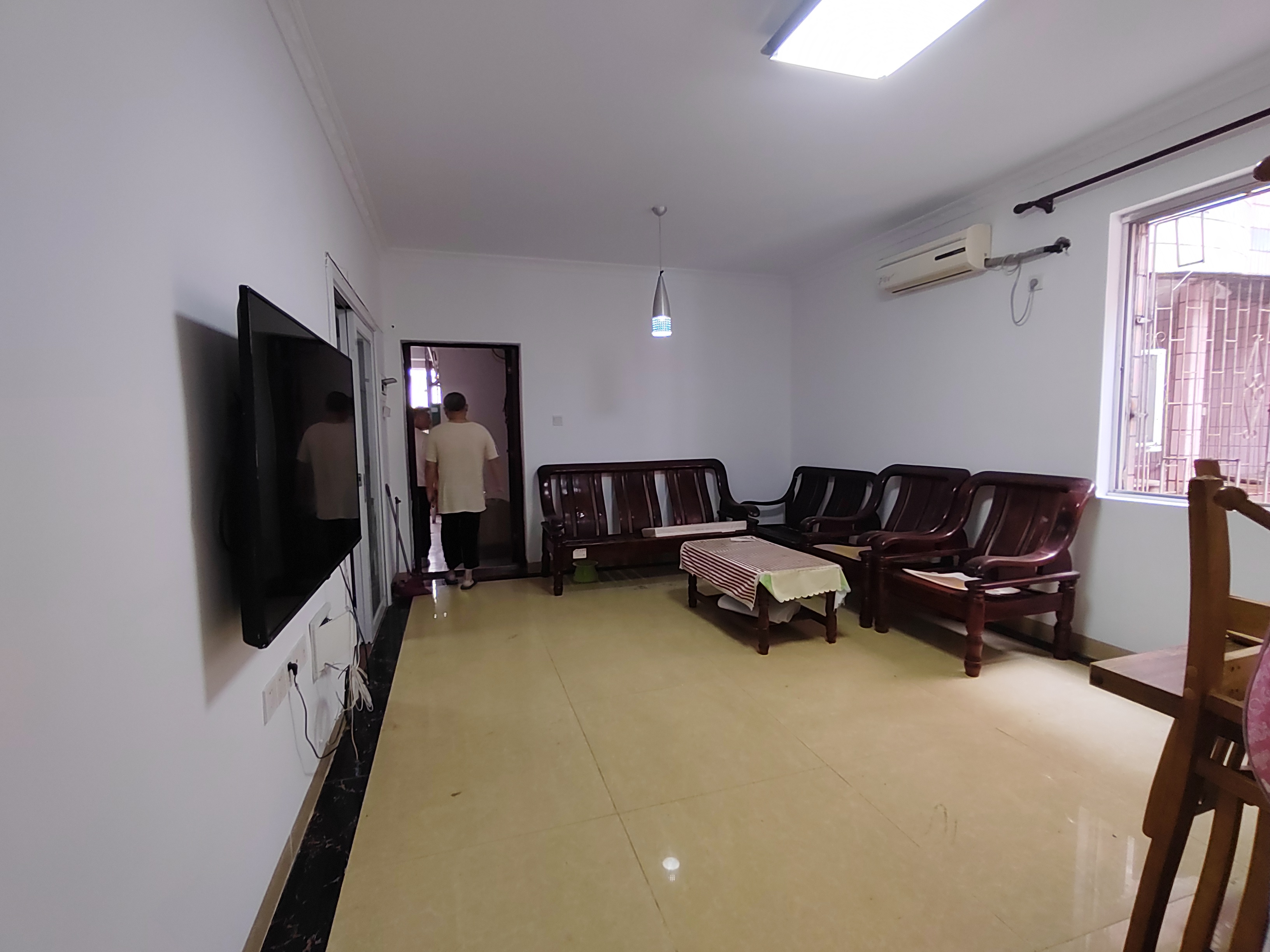 侨诚花园 2室1厅1卫 2100.0元/月 侨诚花园 2室1厅1卫 2100.0元/月室内图