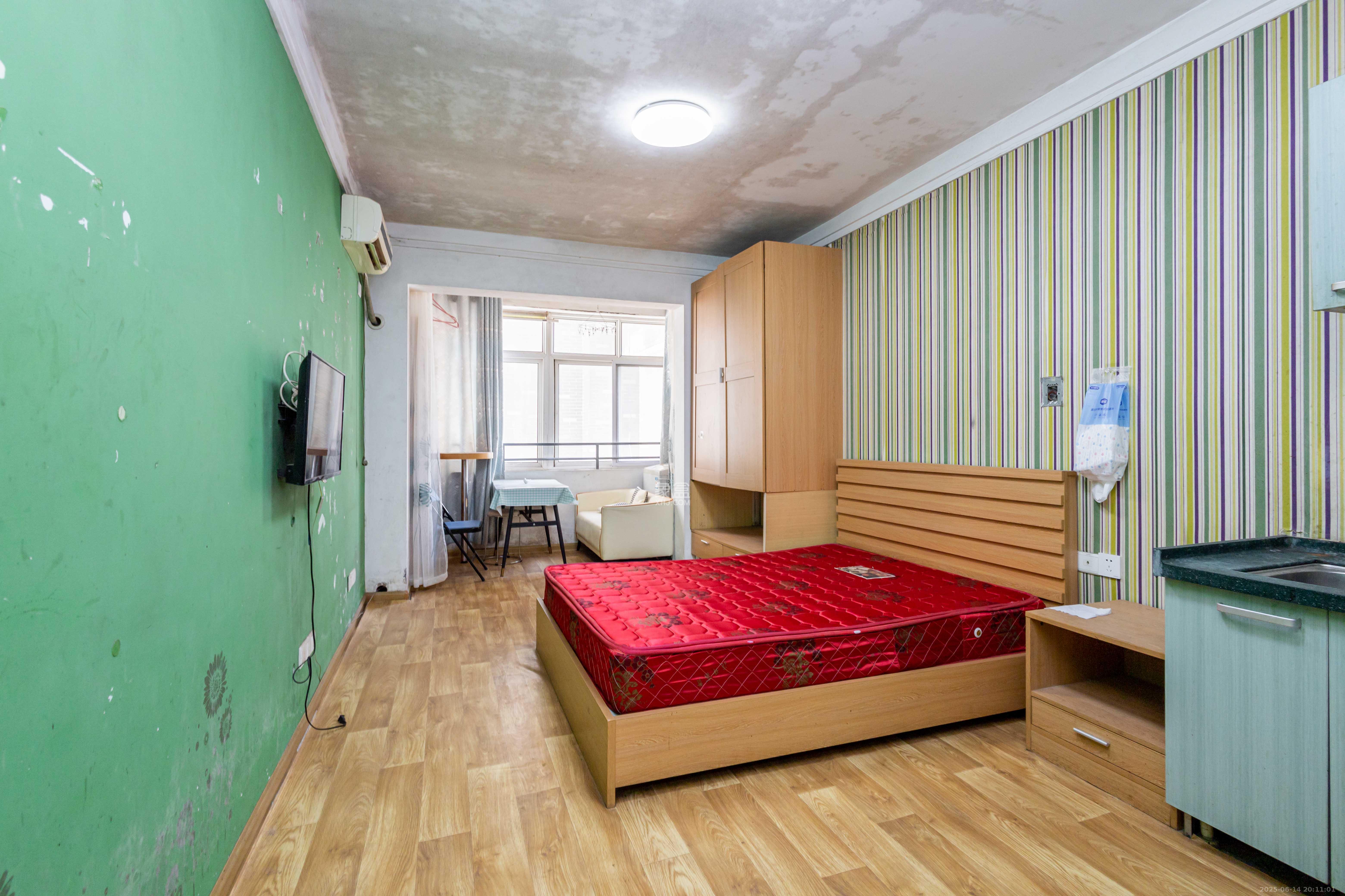 未来蜂巢 1室1厅1卫 16.0万 未来蜂巢 1室1厅1卫 16.0万客厅