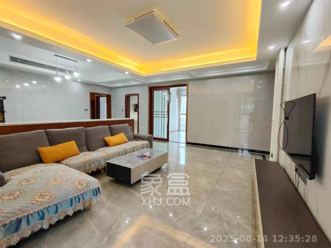 名家翡翠花园  6室2厅2卫   2900.00元/月室内图1