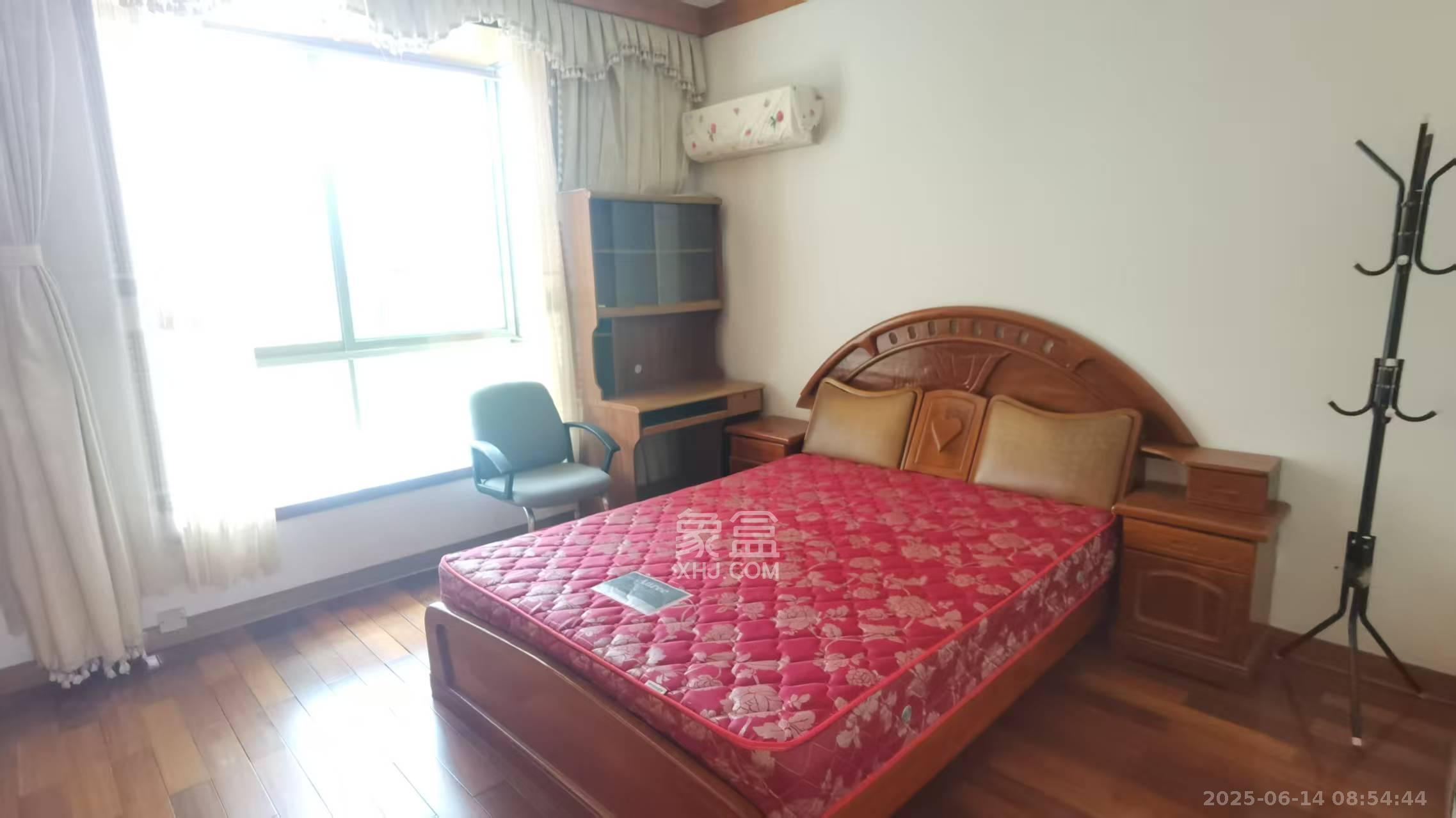 青园小区(青园社区安置房) 2室2厅1卫 1500.0元/月 青园小区(青园社区安置房) 2室2厅1卫 1500.0元/月室内图