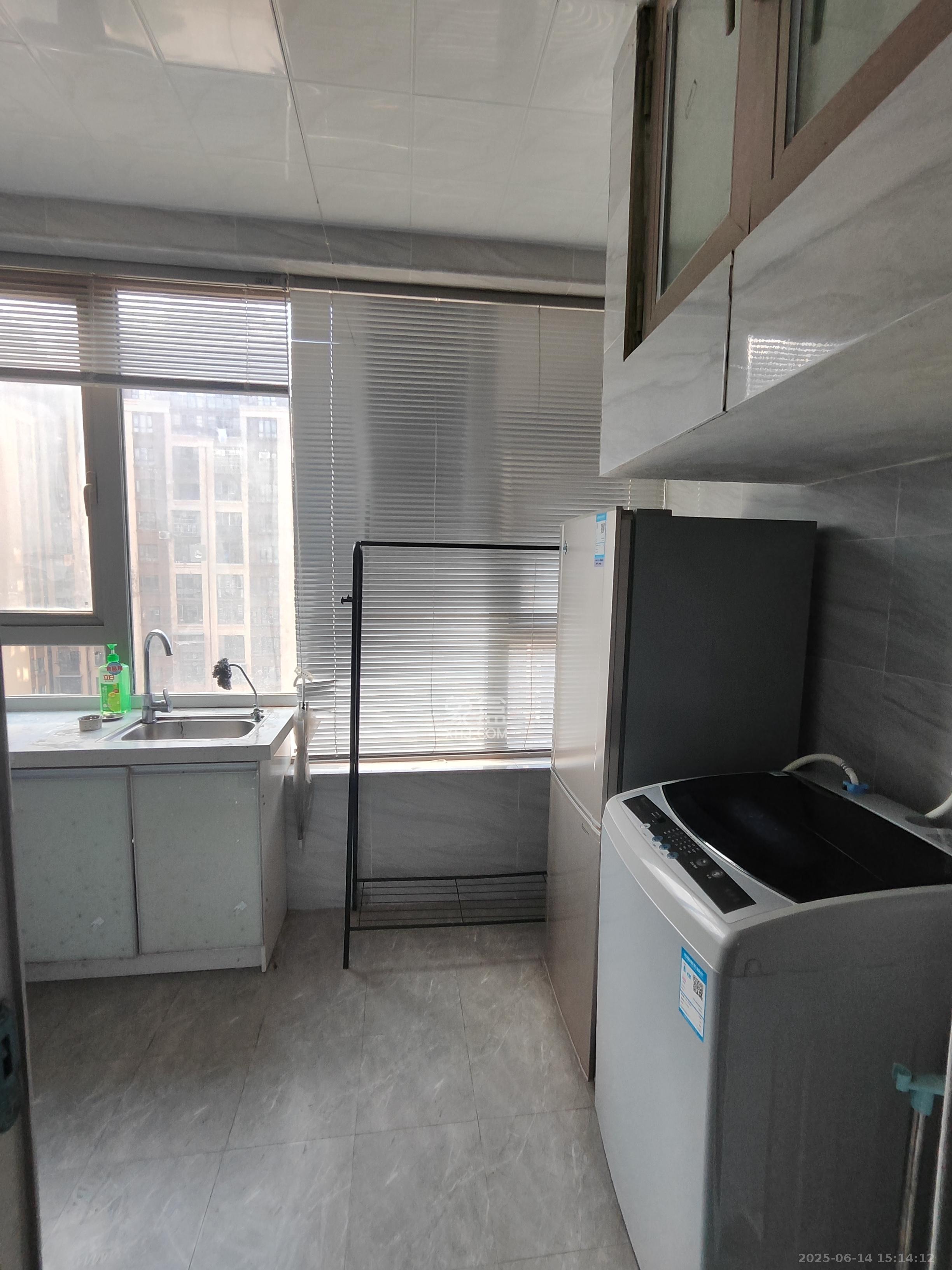 怡海星城 1室1厅1卫 900.0元/月 怡海星城 1室1厅1卫 900.0元/月室内图