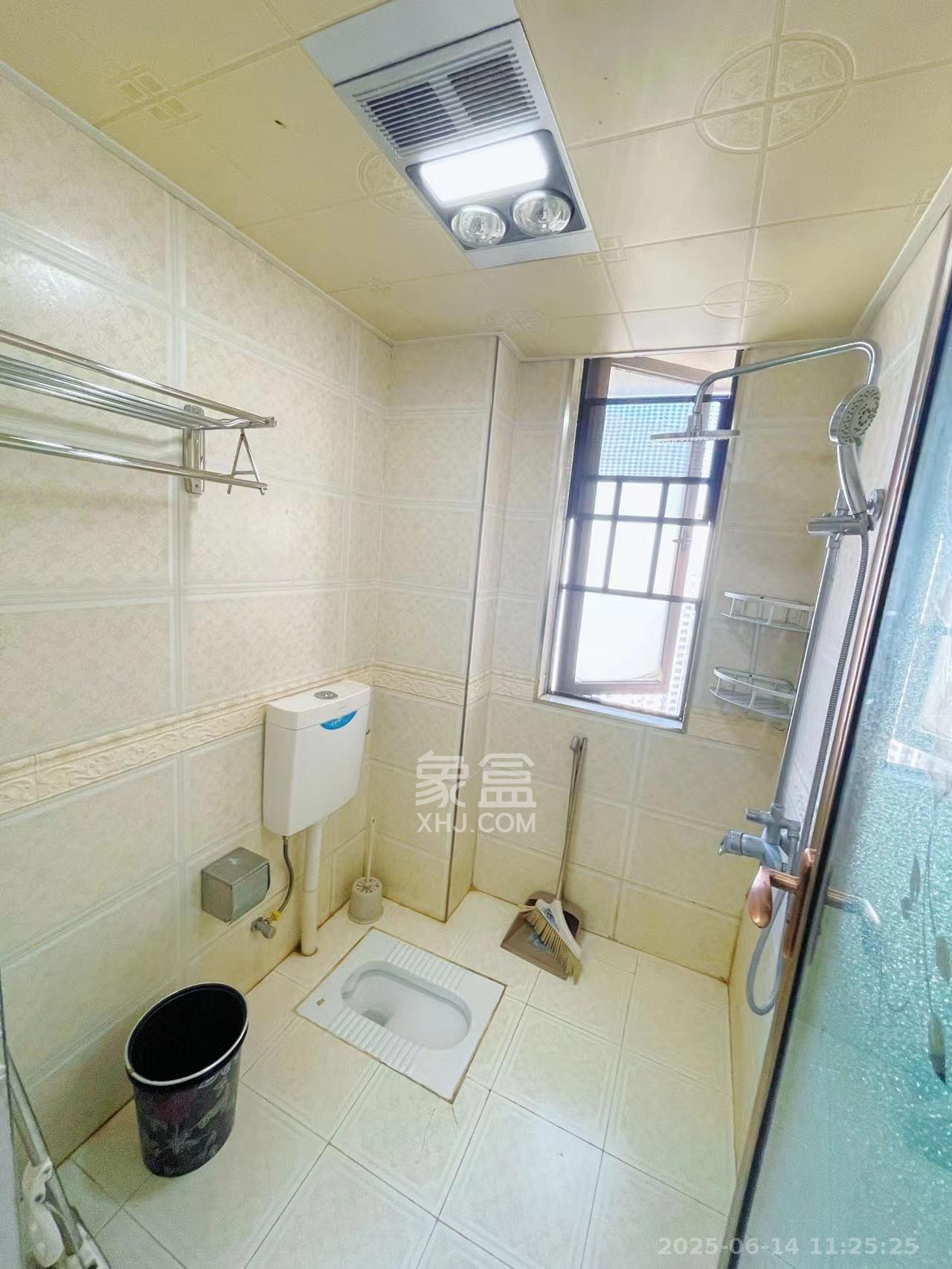 梅溪湖合能璞丽  3室2厅2卫   2500.00元/月室内图