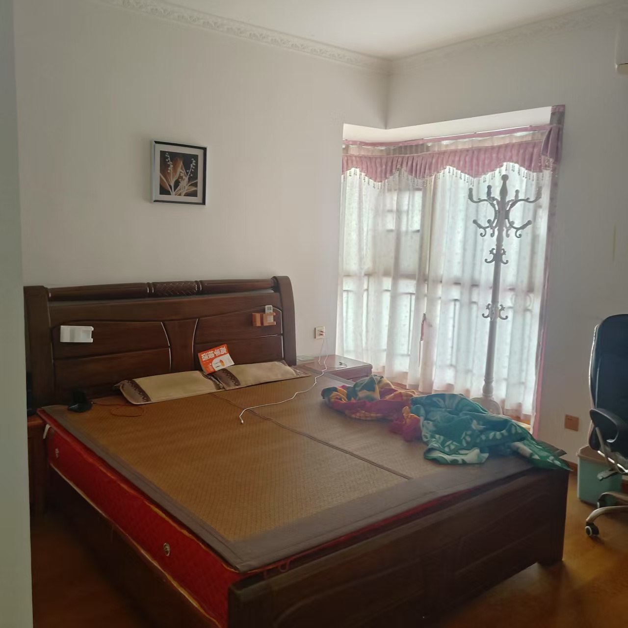 幸福嘉园 3室2厅2卫 2100.0元/月 幸福嘉园 3室2厅2卫 2100.0元/月室内图