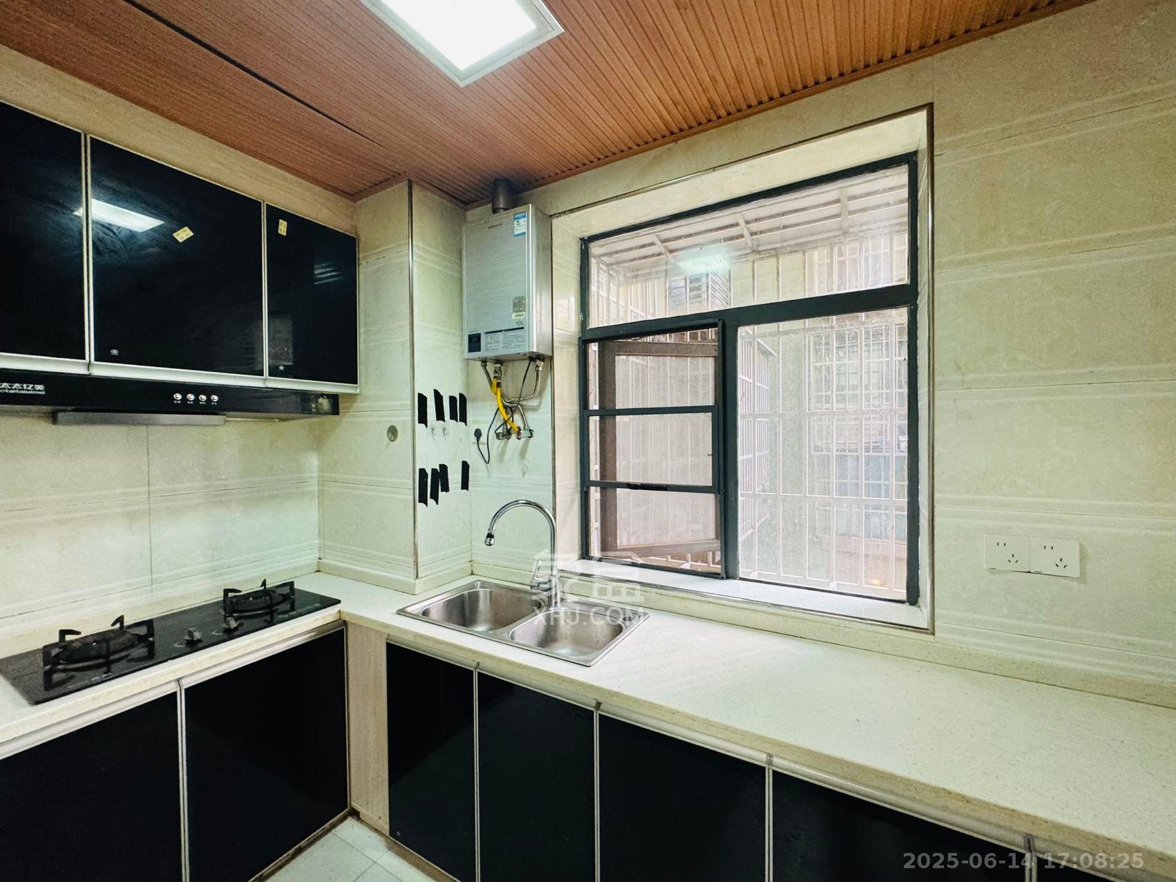 茶山馨苑  2室1厅1卫    2300.0元/月 茶山馨苑  2室1厅1卫    2300.0元/月室内图