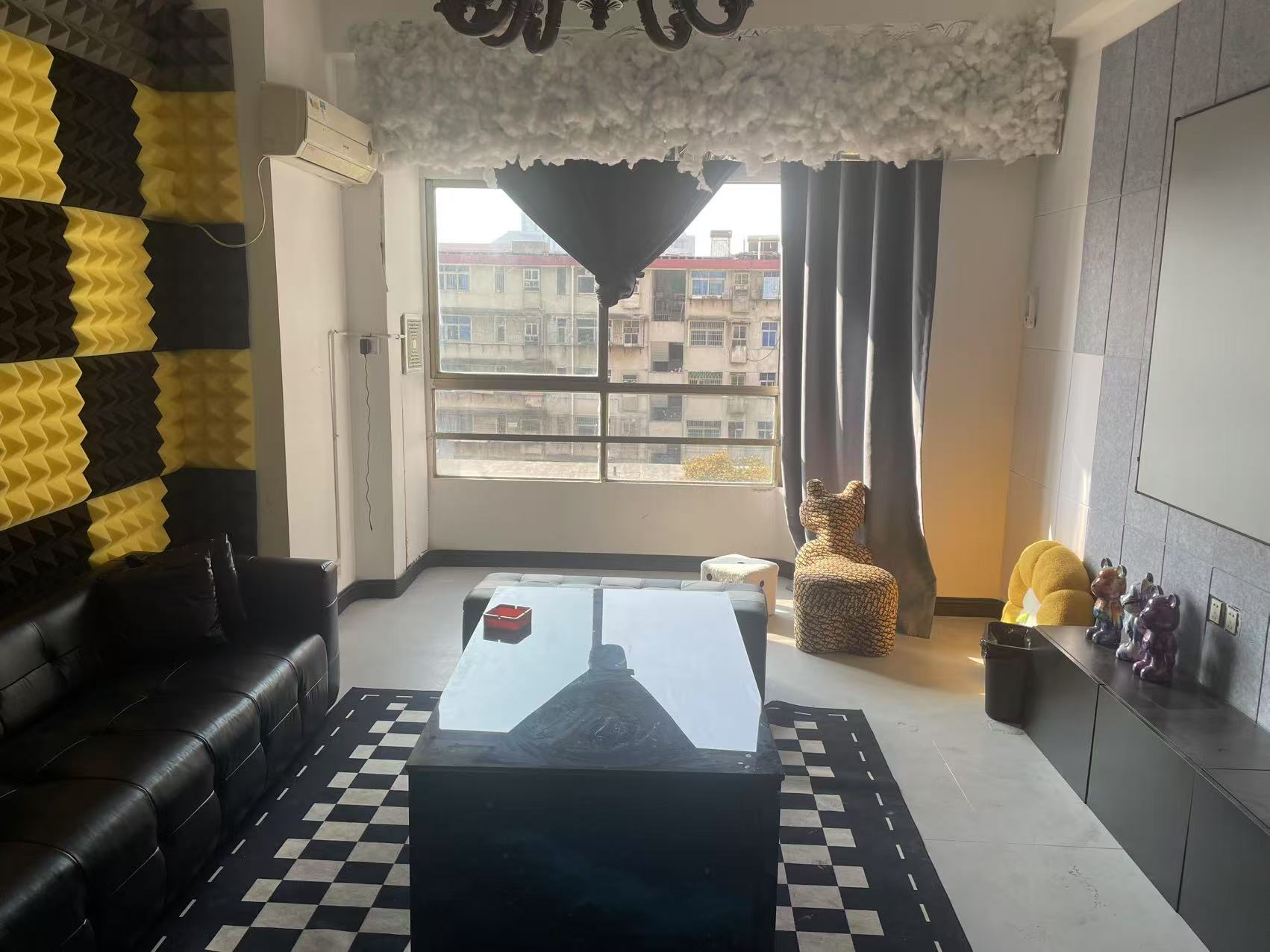 永兴阁A座 5室2厅2卫 2300.0元/月 永兴阁A座 5室2厅2卫 2300.0元/月室内图