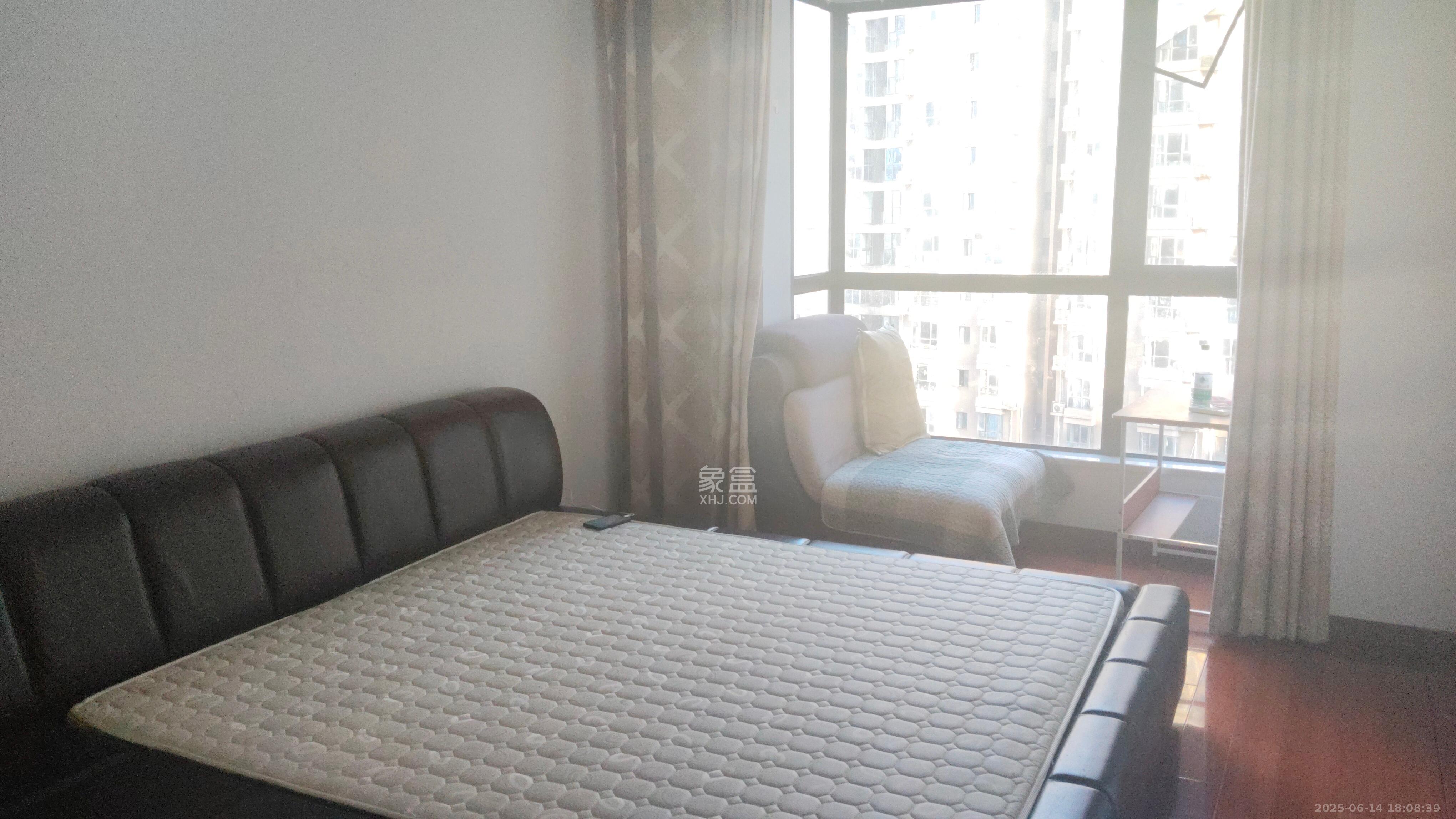 万象凯旋湾 3室2厅1卫 3600.0元/月 万象凯旋湾 3室2厅1卫 3600.0元/月室内图