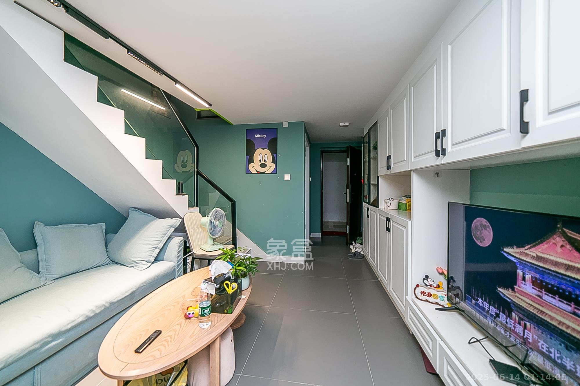 天鸿天府(天鸿中央大院) 2室1厅1卫 36.0万 天鸿天府(天鸿中央大院) 2室1厅1卫 36.0万客厅