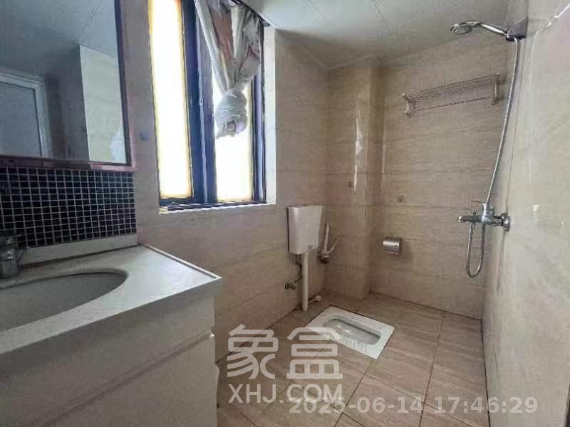 五江天街南区  3室1厅1卫   2800.00元/月室内图