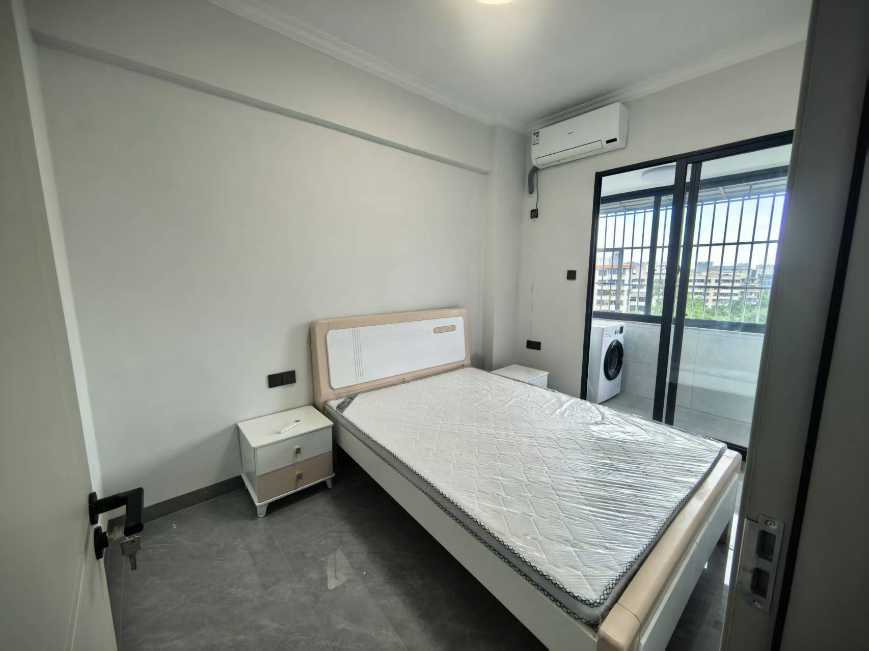 嵩阳大厦  2室1厅1卫   2100.00元/月室内图