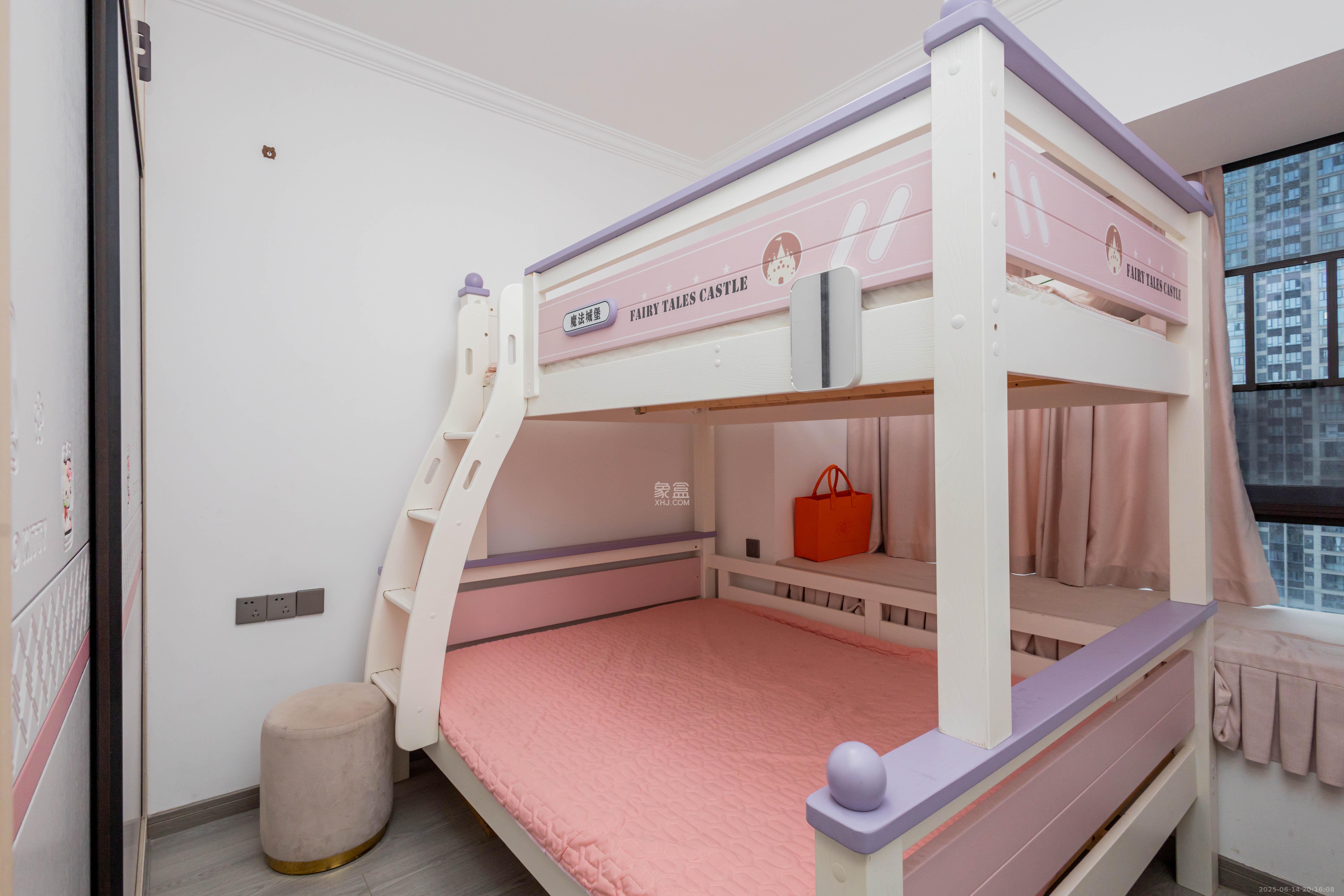 映悦星府 3室2厅2卫 98.0万 映悦星府 3室2厅2卫 98.0万卧室