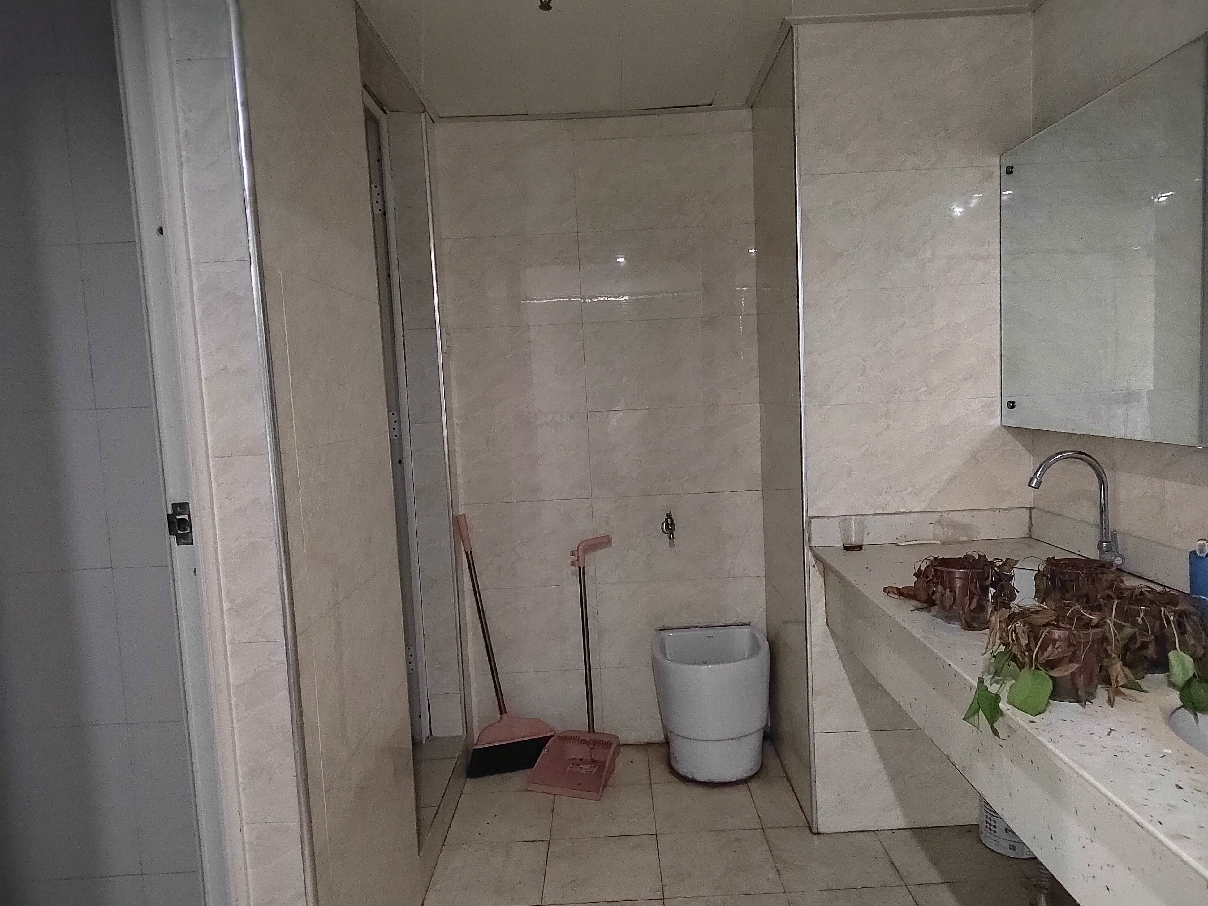 鹏泰国际 4室2厅1卫 3680.0元/月 鹏泰国际 4室2厅1卫 3680.0元/月室内图