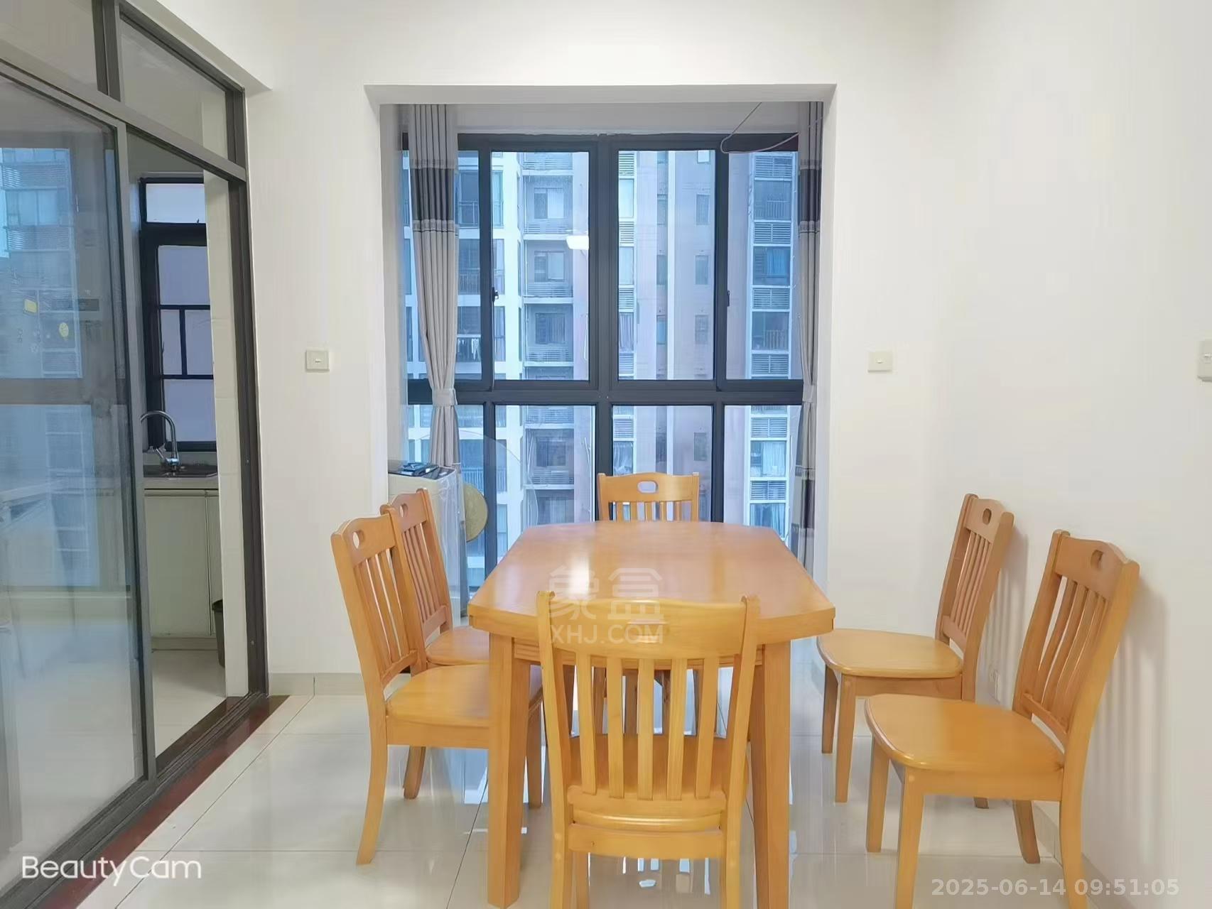 庐山春天早安华晨 2室2厅1卫 1700.0元/月 庐山春天早安华晨 2室2厅1卫 1700.0元/月室内图