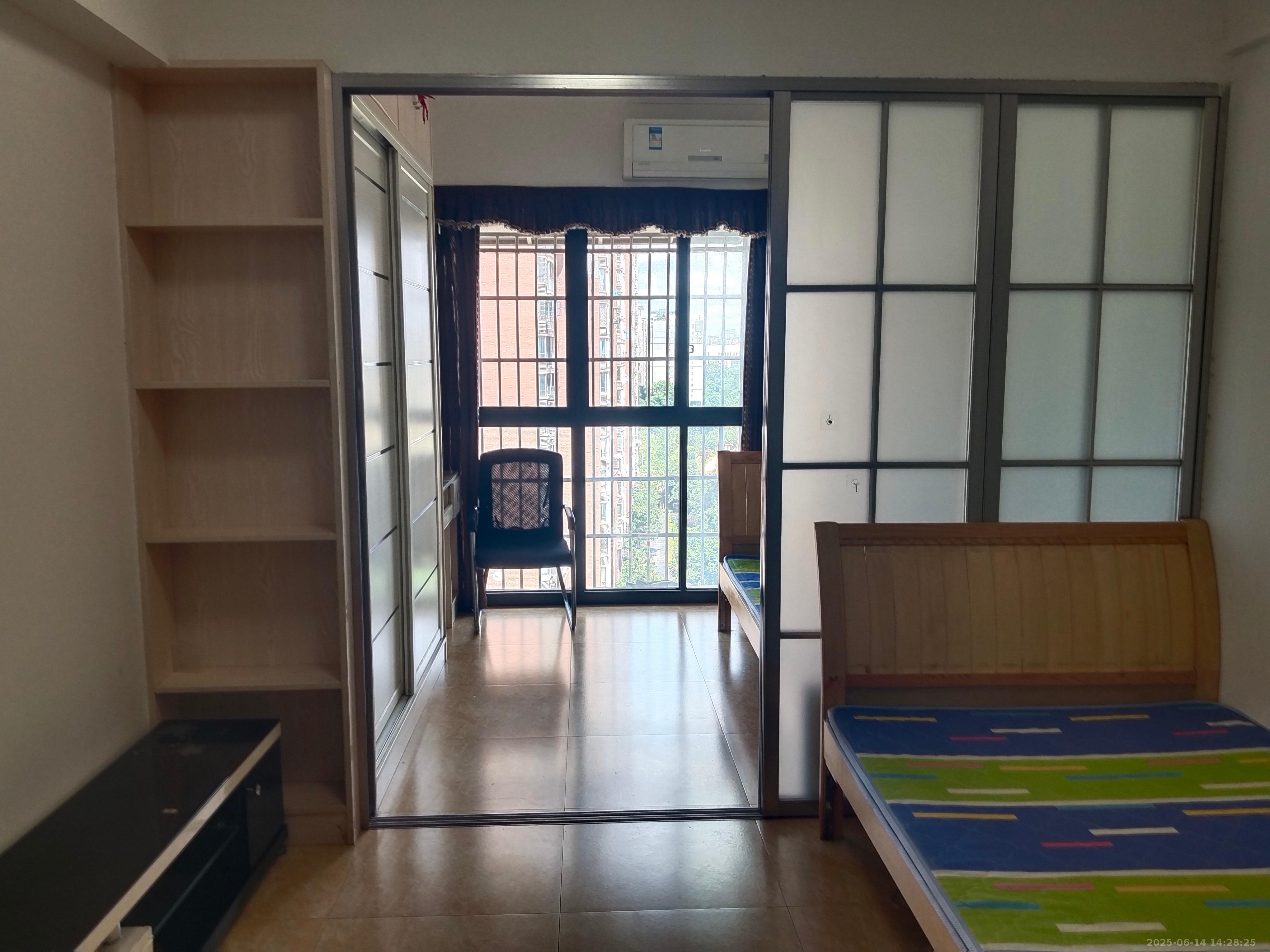 鑫远熙山 1室1厅1卫 1500.0元/月 鑫远熙山 1室1厅1卫 1500.0元/月室内图