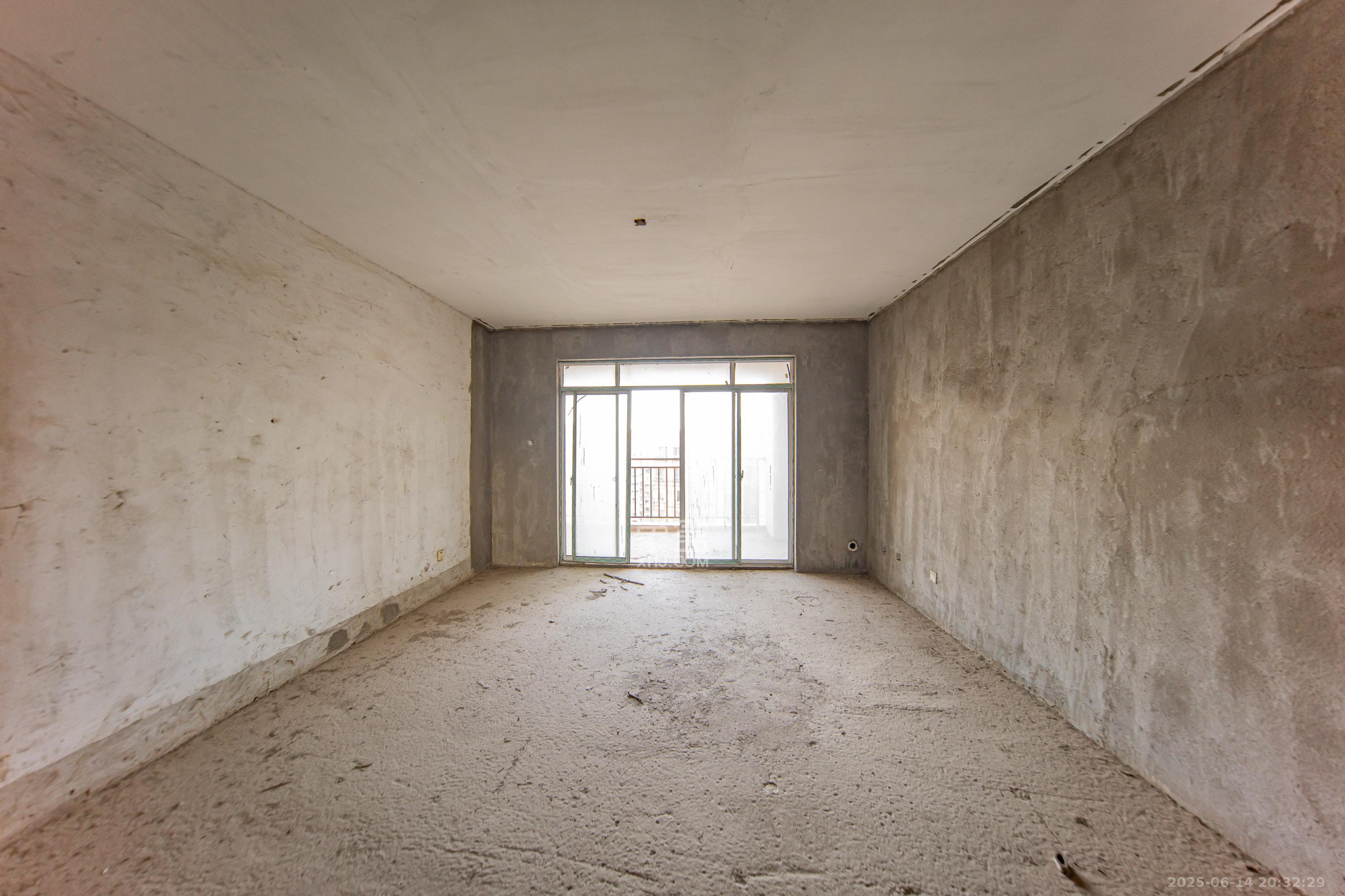 锑都家园 3室2厅2卫 66.6万 锑都家园 3室2厅2卫 66.6万客厅