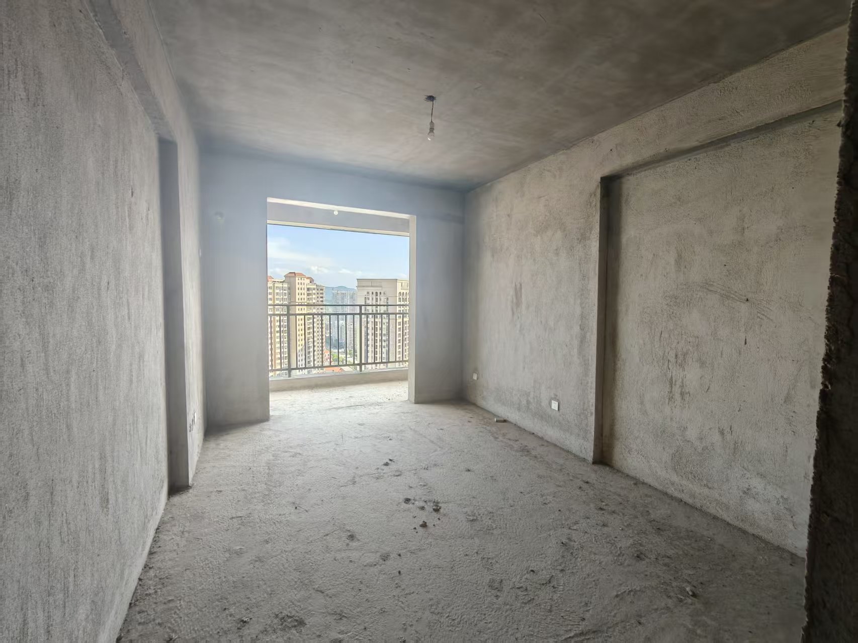 上和世家 4室2厅2卫 56.8万 上和世家 4室2厅2卫 56.8万客厅