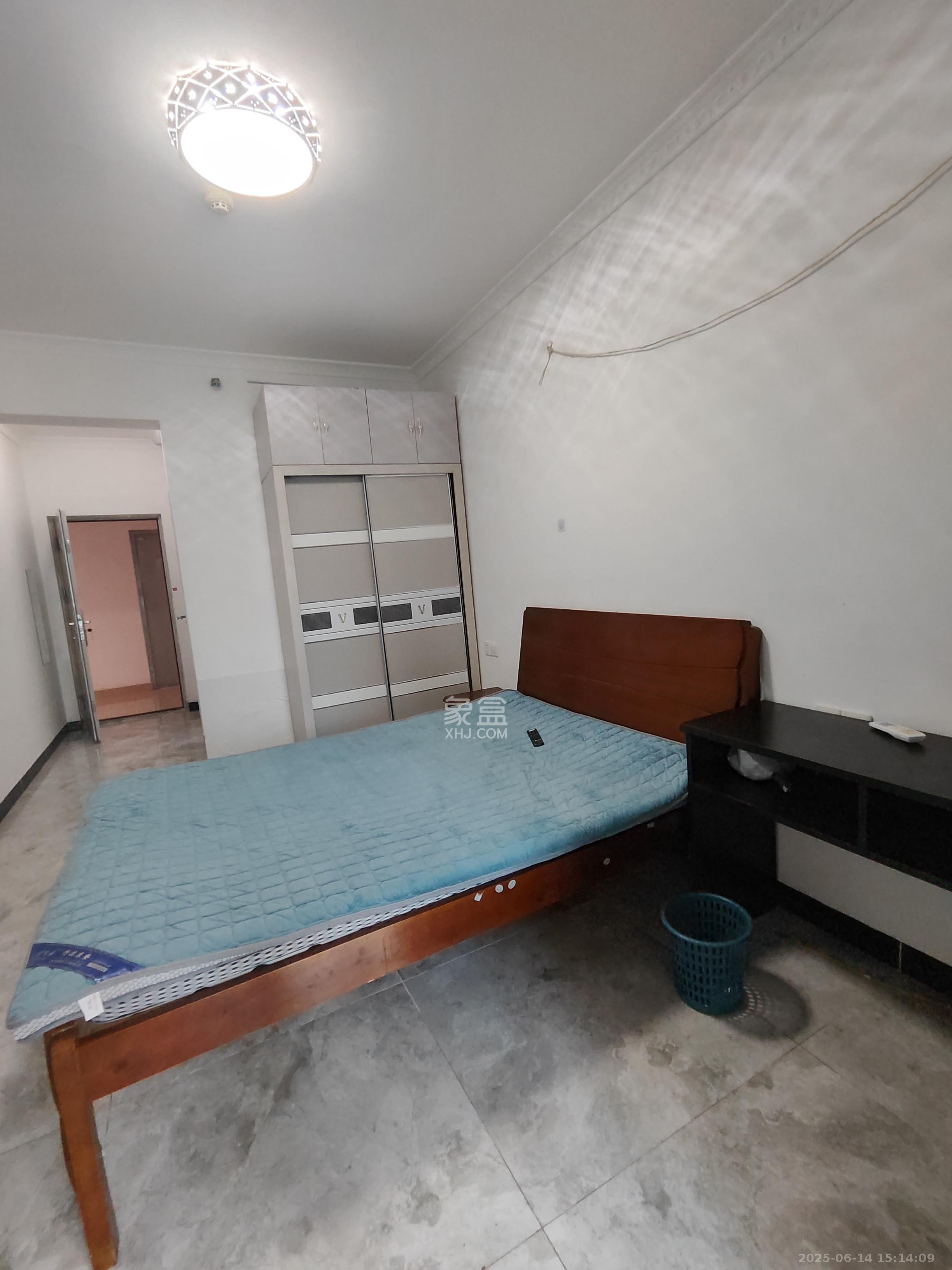 怡海星城 1室1厅1卫 900.0元/月 怡海星城 1室1厅1卫 900.0元/月室内图