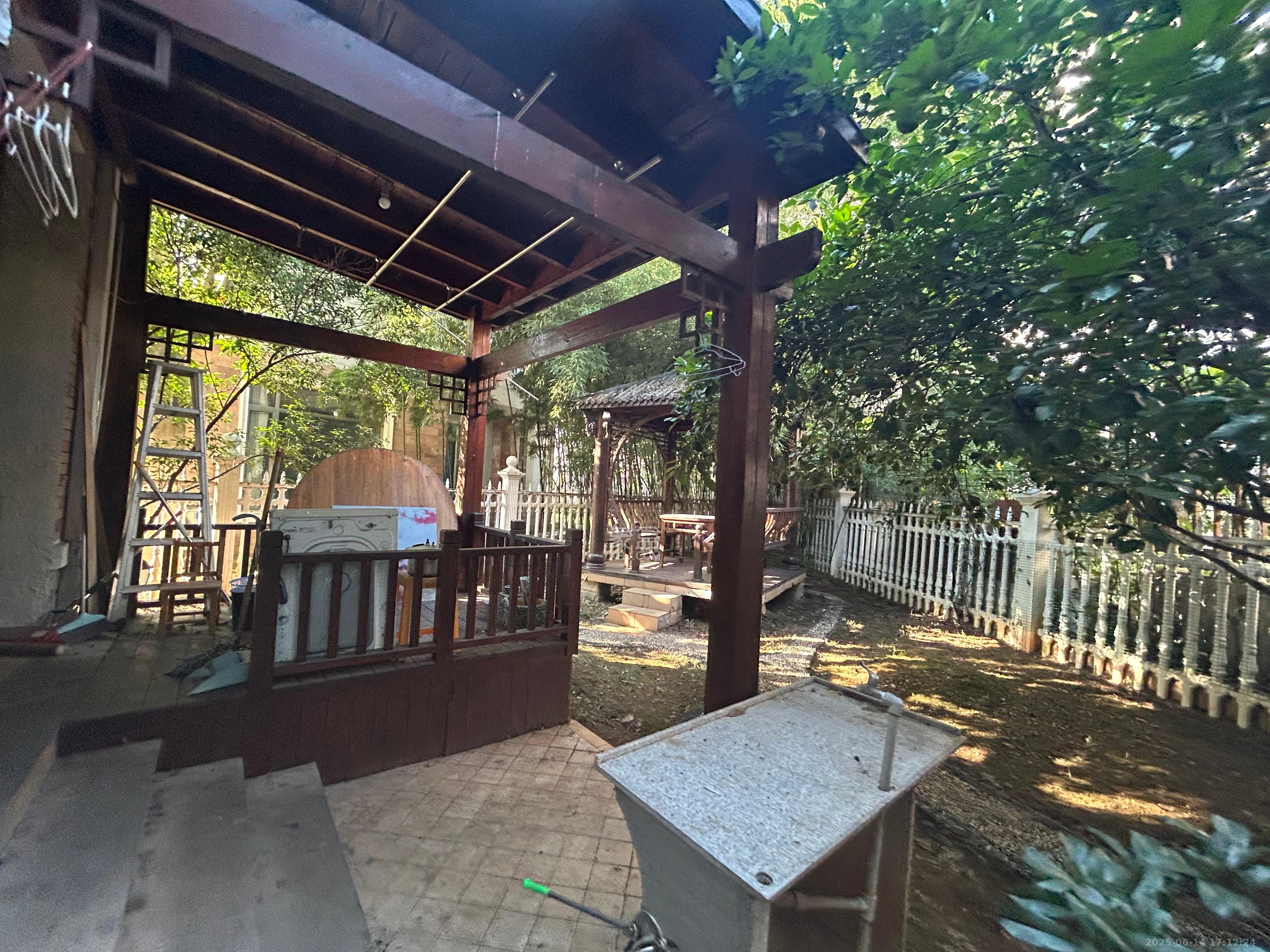 碧桂园威尼斯城 6室2厅6卫 8700.0元/月 碧桂园威尼斯城 6室2厅6卫 8700.0元/月室内图