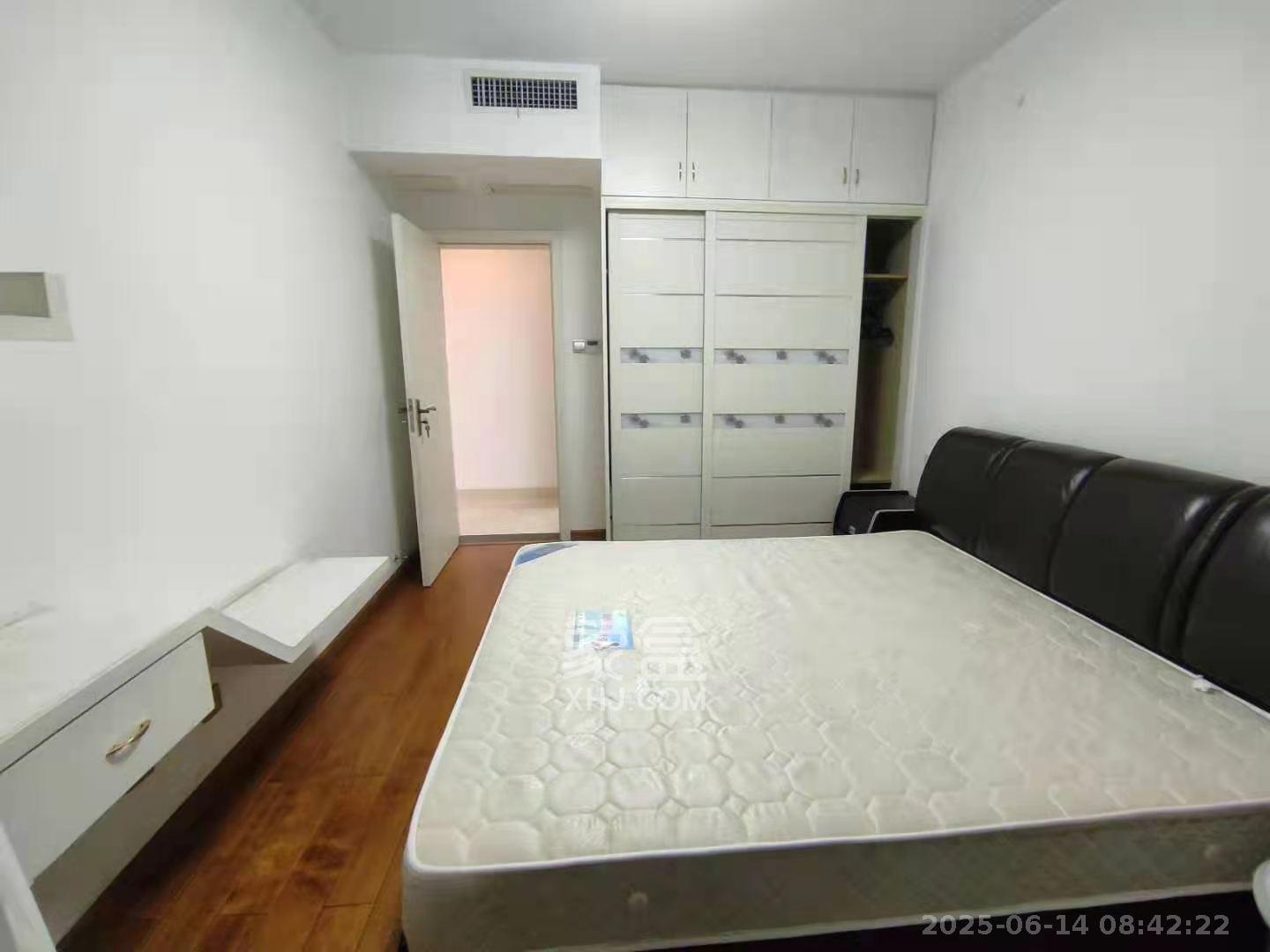 长房时代城  2室2厅1卫   2800.00元/月室内图
