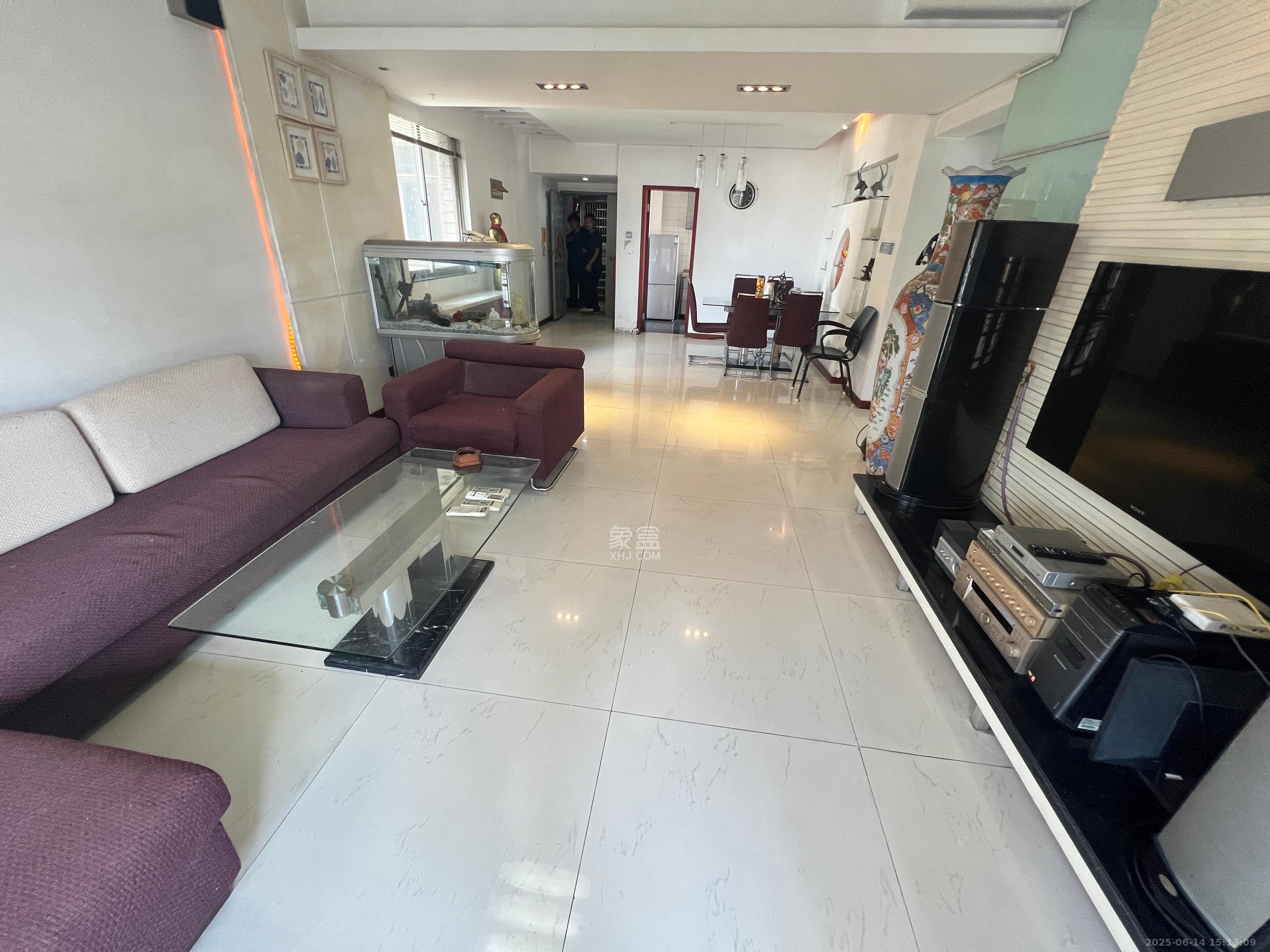 湖南第六工程有限公司机关小区(六公司机关大院) 4室1厅1卫 4000.0元/月 湖南第六工程有限公司机关小区(六公司机关大院) 4室1厅1卫 4000.0元/月室内图