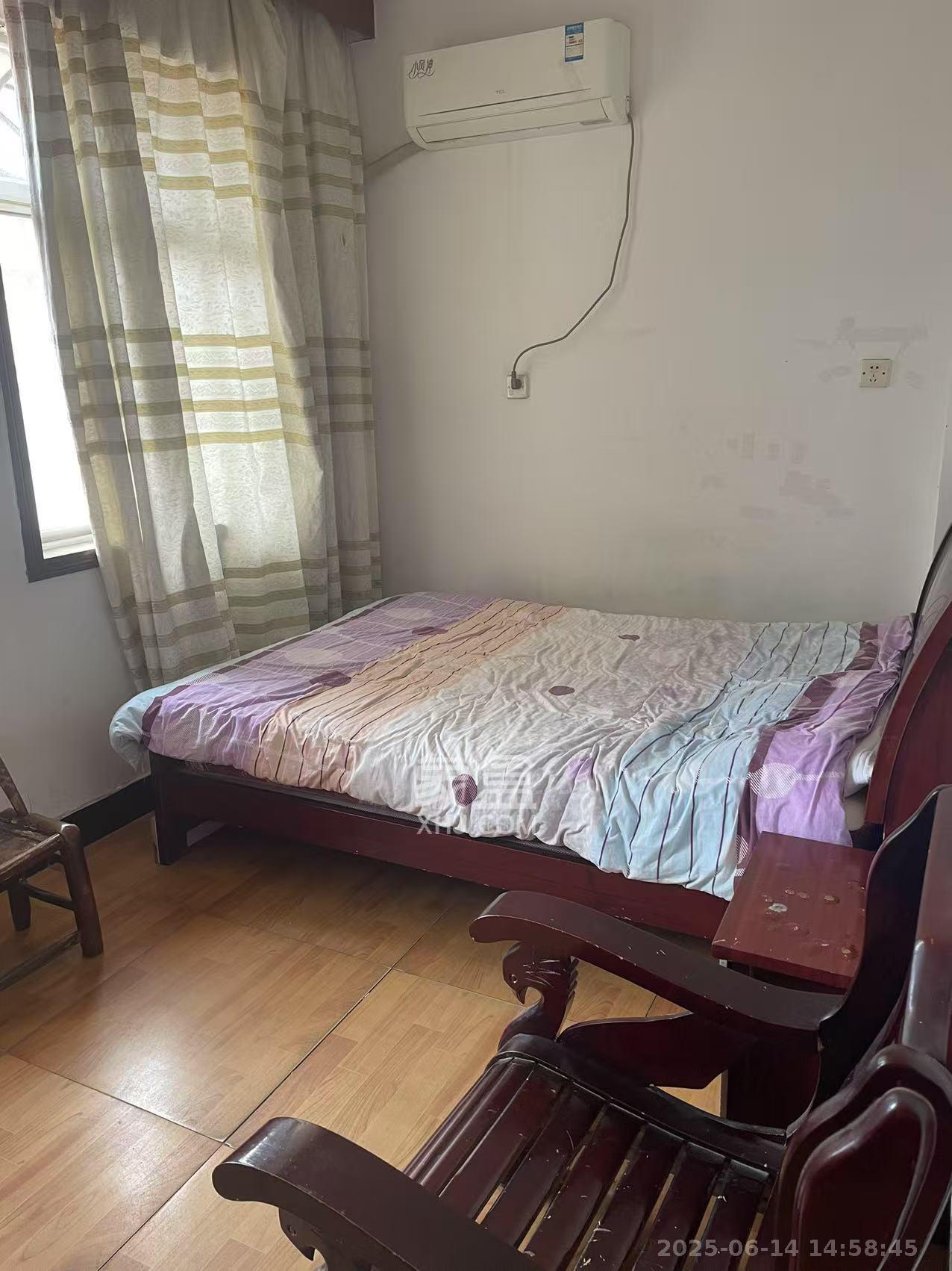 张公岭安置小区 1室0厅0卫 1200.0元/月 张公岭安置小区 1室0厅0卫 1200.0元/月室内图