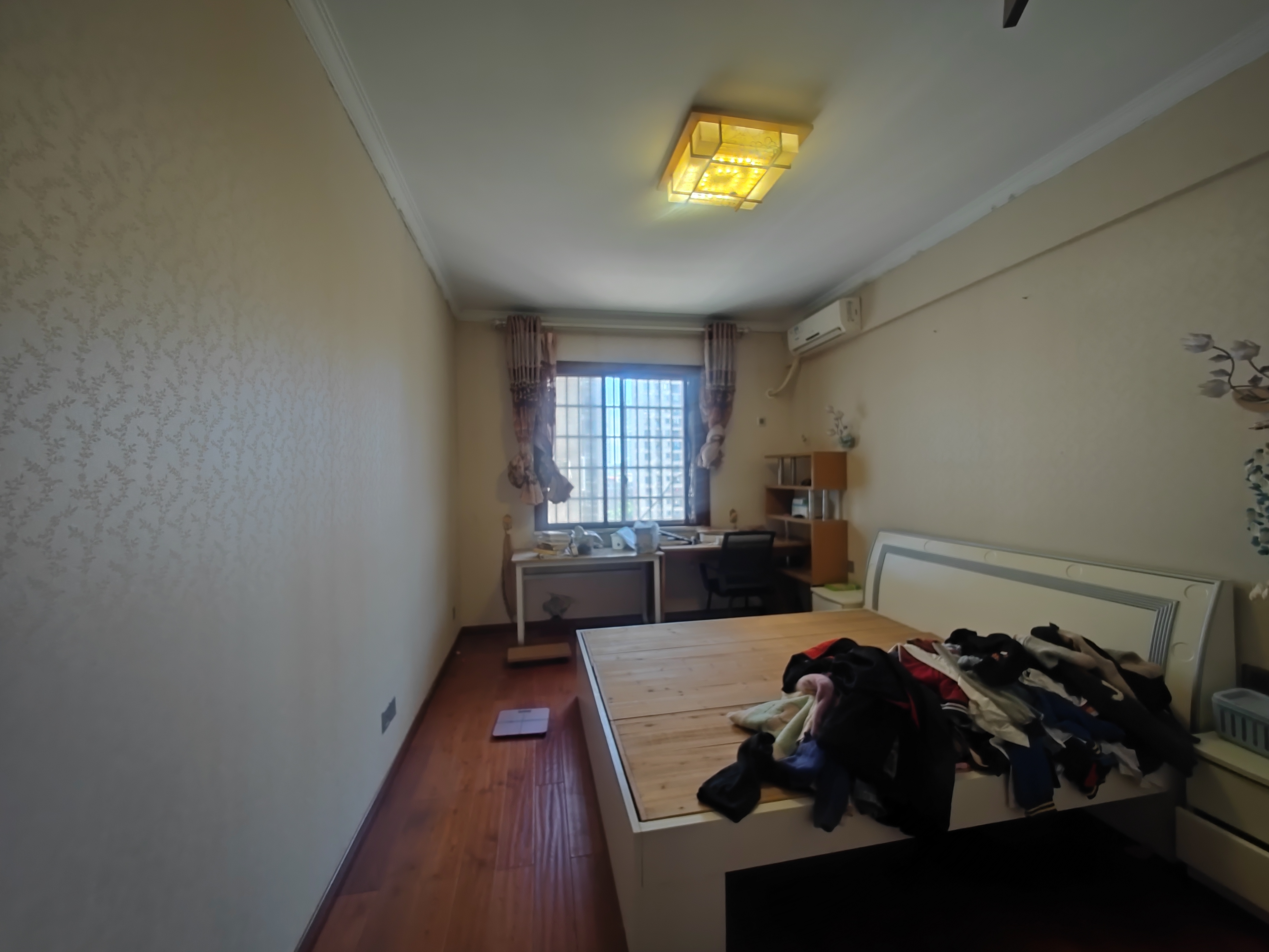 南苑上和一期 4室2厅2卫 89.8万 南苑上和一期 4室2厅2卫 89.8万客厅