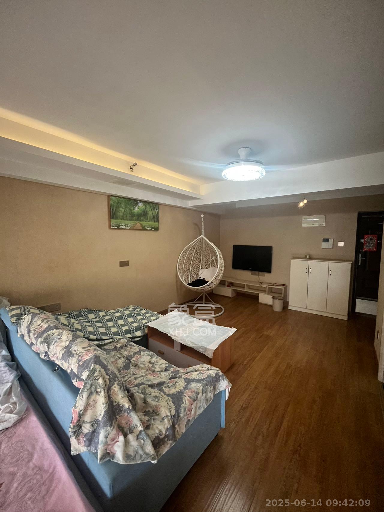 中建芙蓉嘉苑 1室1厅1卫 1400.0元/月 中建芙蓉嘉苑 1室1厅1卫 1400.0元/月室内图