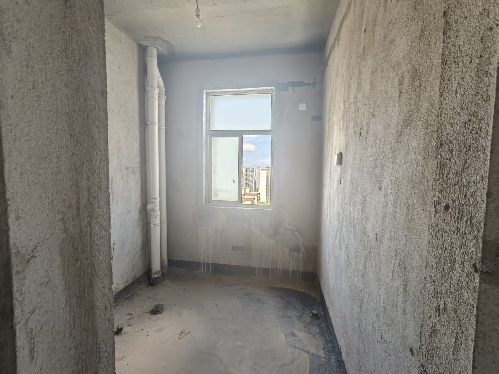 上和世家 4室2厅2卫 56.8万 上和世家 4室2厅2卫 56.8万客厅