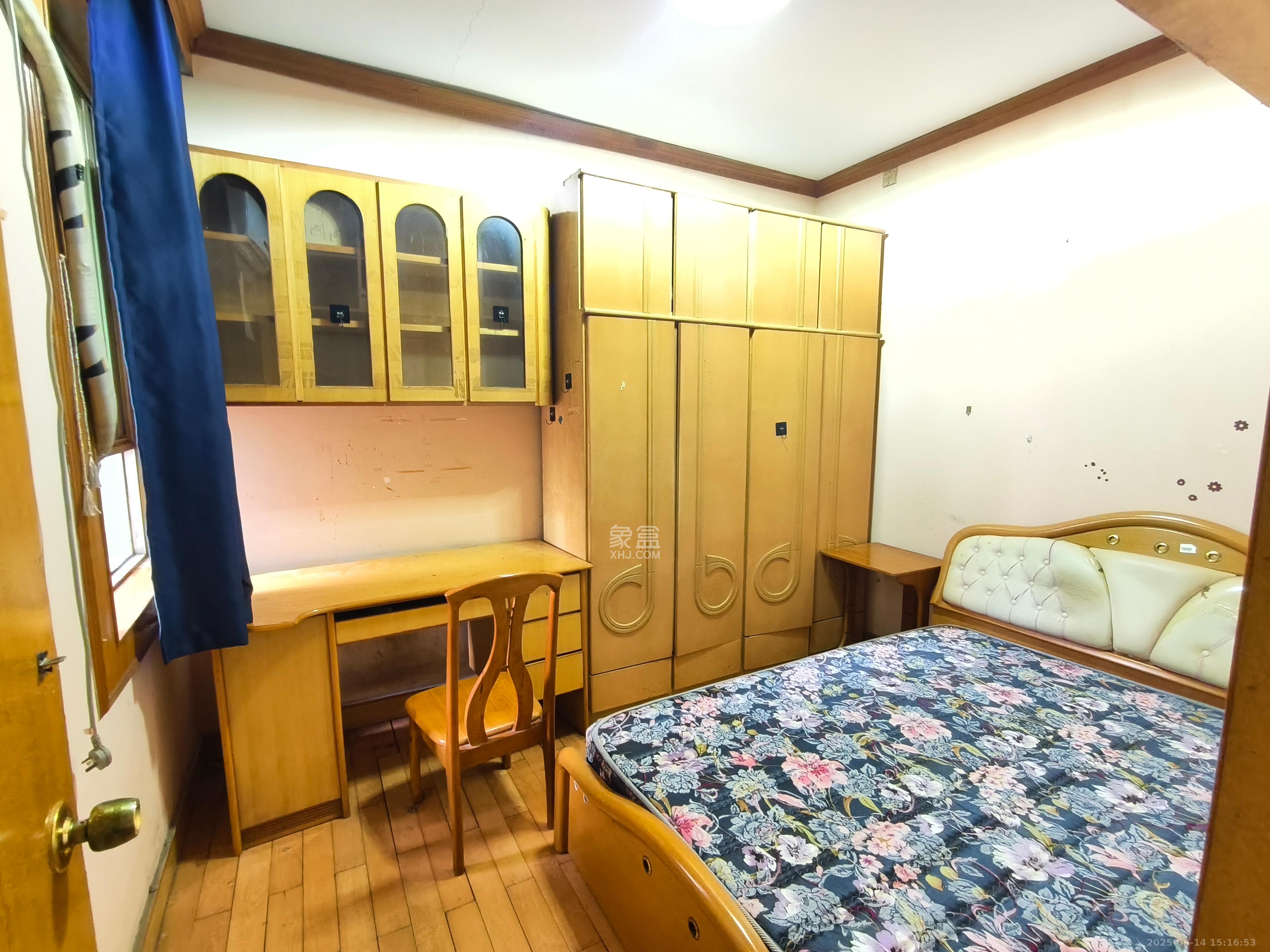 复兴街(陈家巷)散盘 4室2厅2卫 2500.0元/月 复兴街(陈家巷)散盘 4室2厅2卫 2500.0元/月室内图