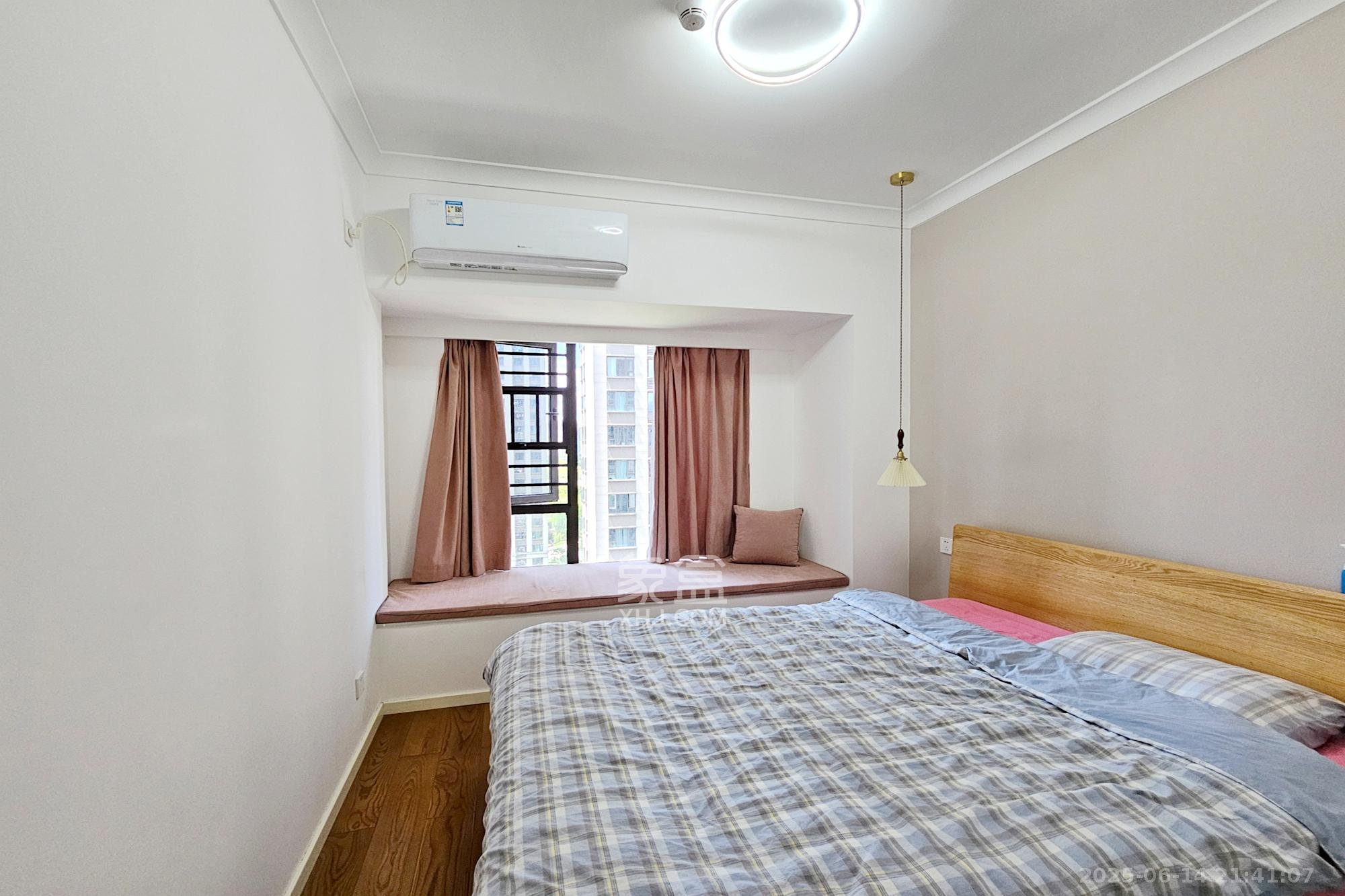 阳光城尚东湾凌云府 4室2厅2卫 160.0万 阳光城尚东湾凌云府 4室2厅2卫 160.0万卧室