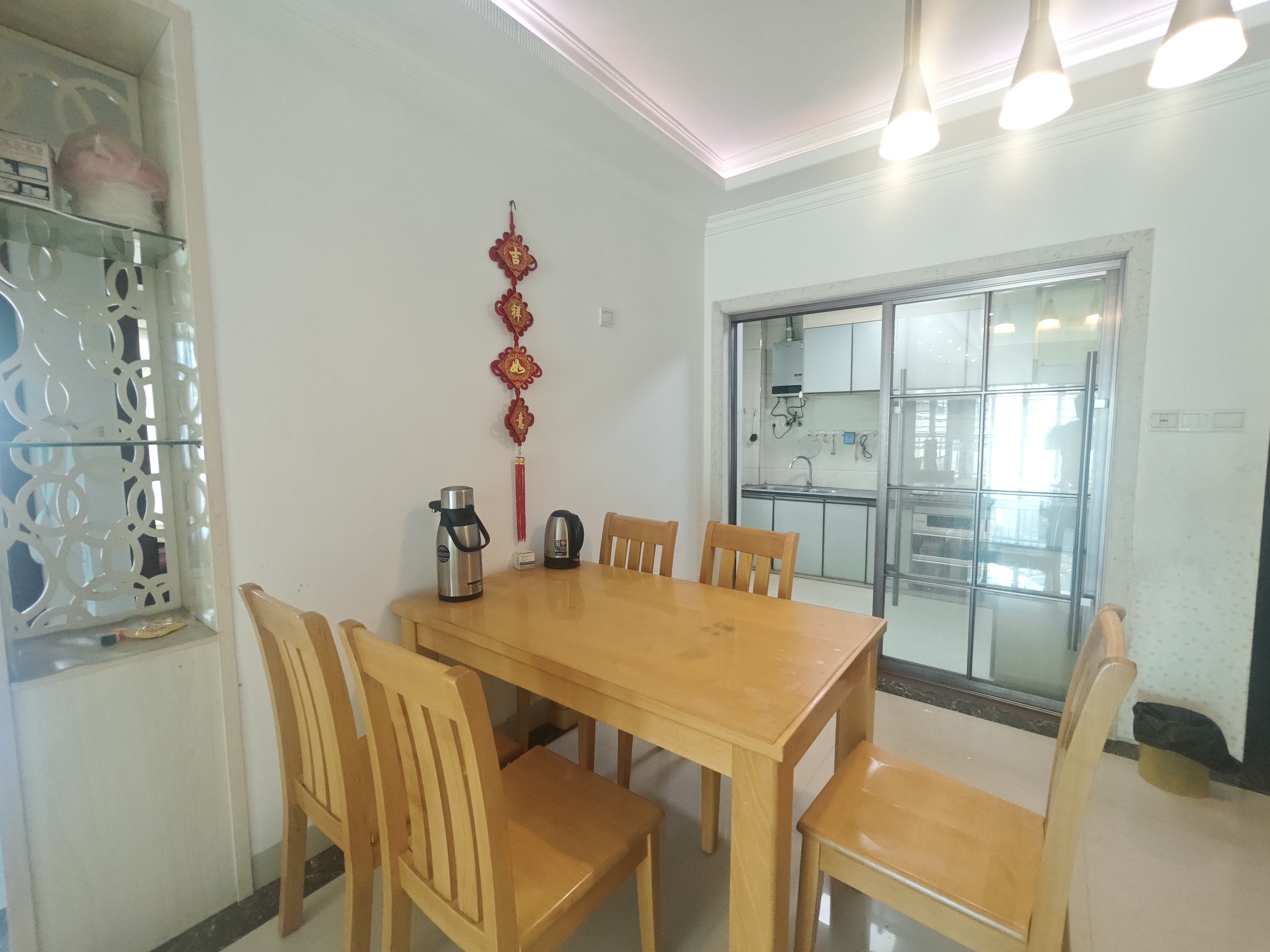 湘水明珠 3室2厅1卫 2200.0元/月 湘水明珠 3室2厅1卫 2200.0元/月室内图