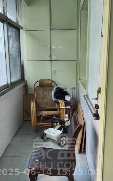 人民中路 3室1厅1卫 1200.0元/月 人民中路 3室1厅1卫 1200.0元/月室内图