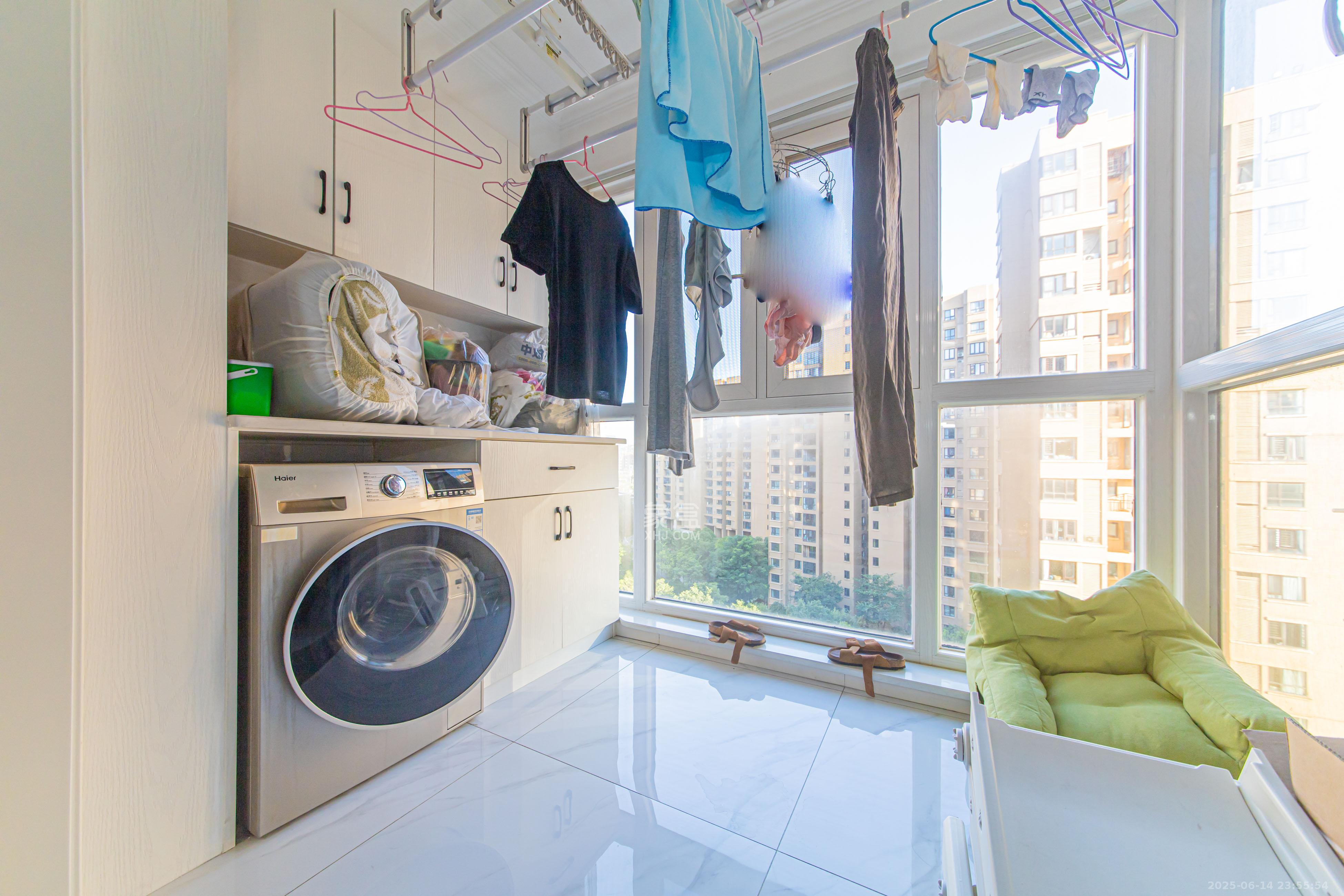 北辰中央公园C区  3室2厅1卫    93.0万 北辰中央公园C区  3室2厅1卫    93.0万阳台