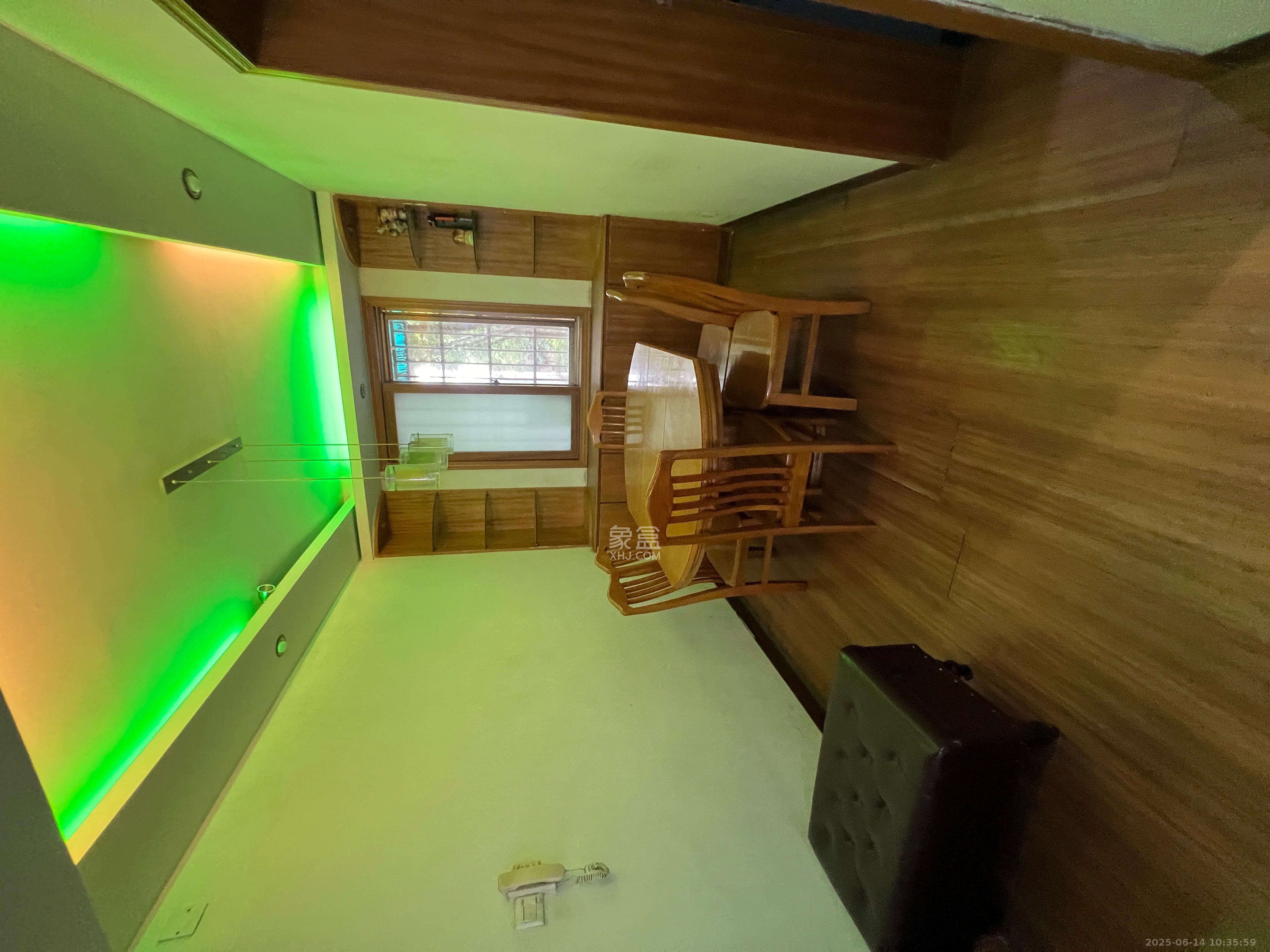 东南明苑 3室2厅2卫 2500.0元/月 东南明苑 3室2厅2卫 2500.0元/月室内图