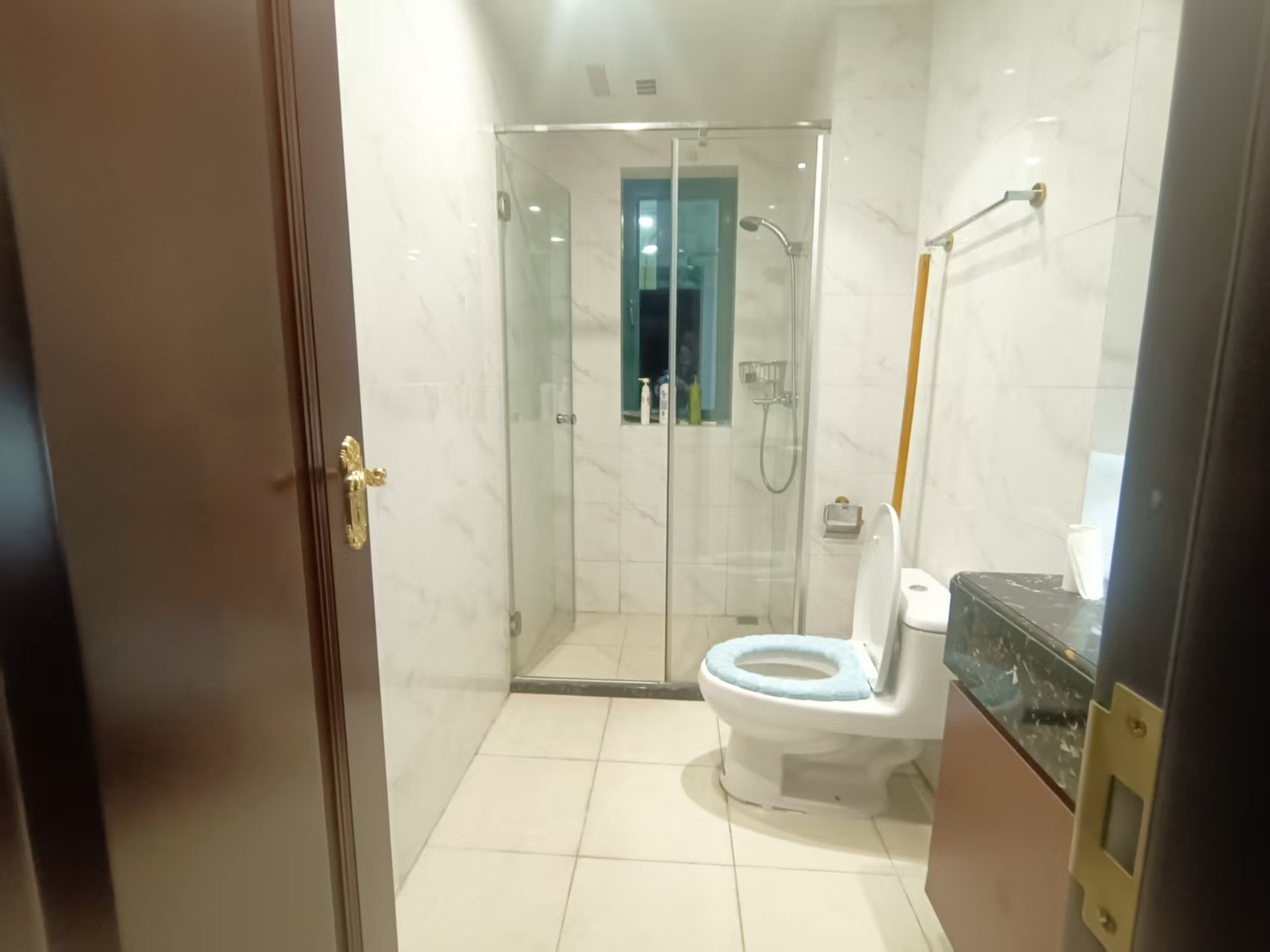 恒大绿洲 3室2厅2卫 1800.0元/月 恒大绿洲 3室2厅2卫 1800.0元/月室内图