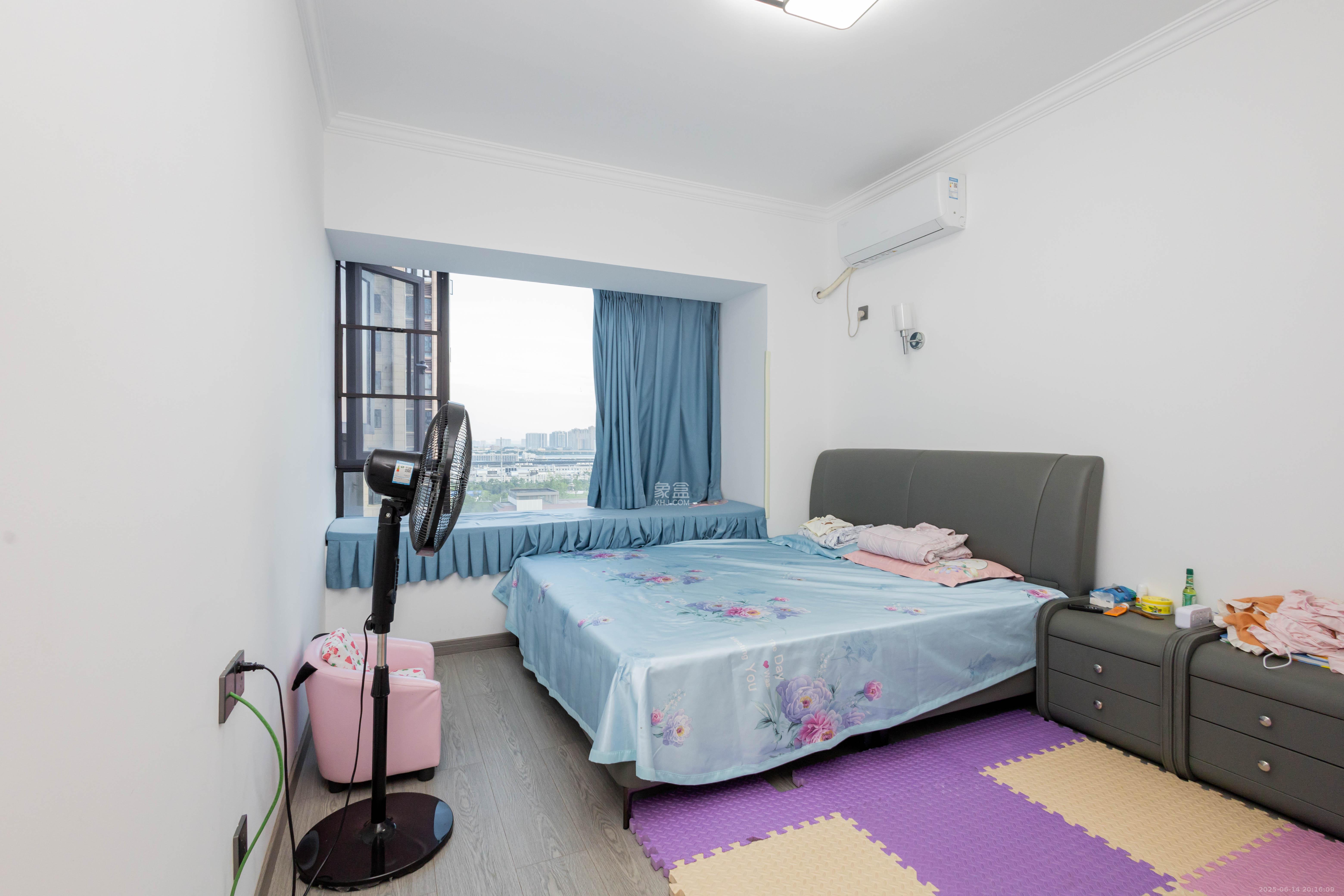 映悦星府 3室2厅2卫 98.0万 映悦星府 3室2厅2卫 98.0万卧室