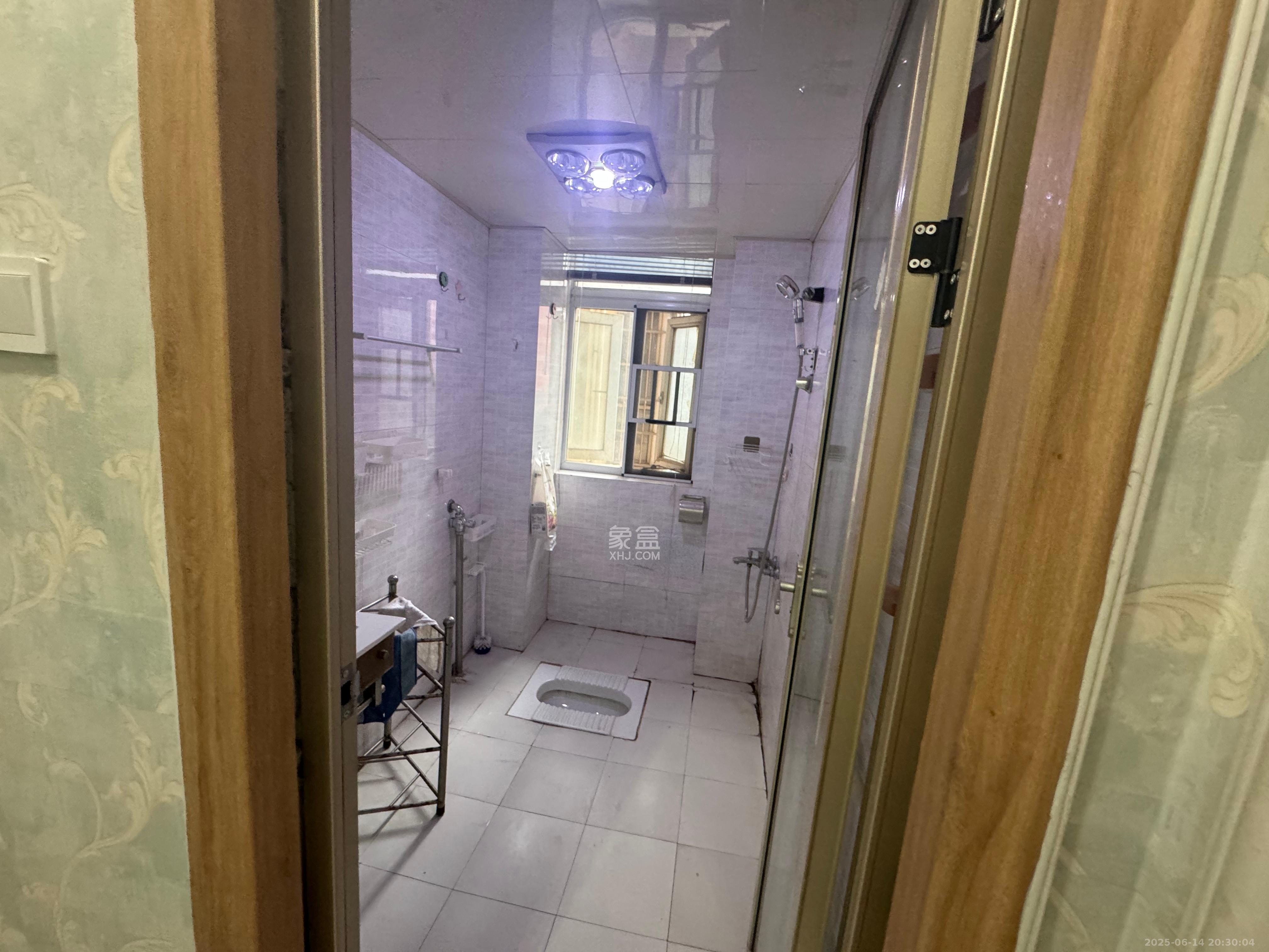 宏泽佳园 3室2厅1卫 3600.0元/月 宏泽佳园 3室2厅1卫 3600.0元/月室内图