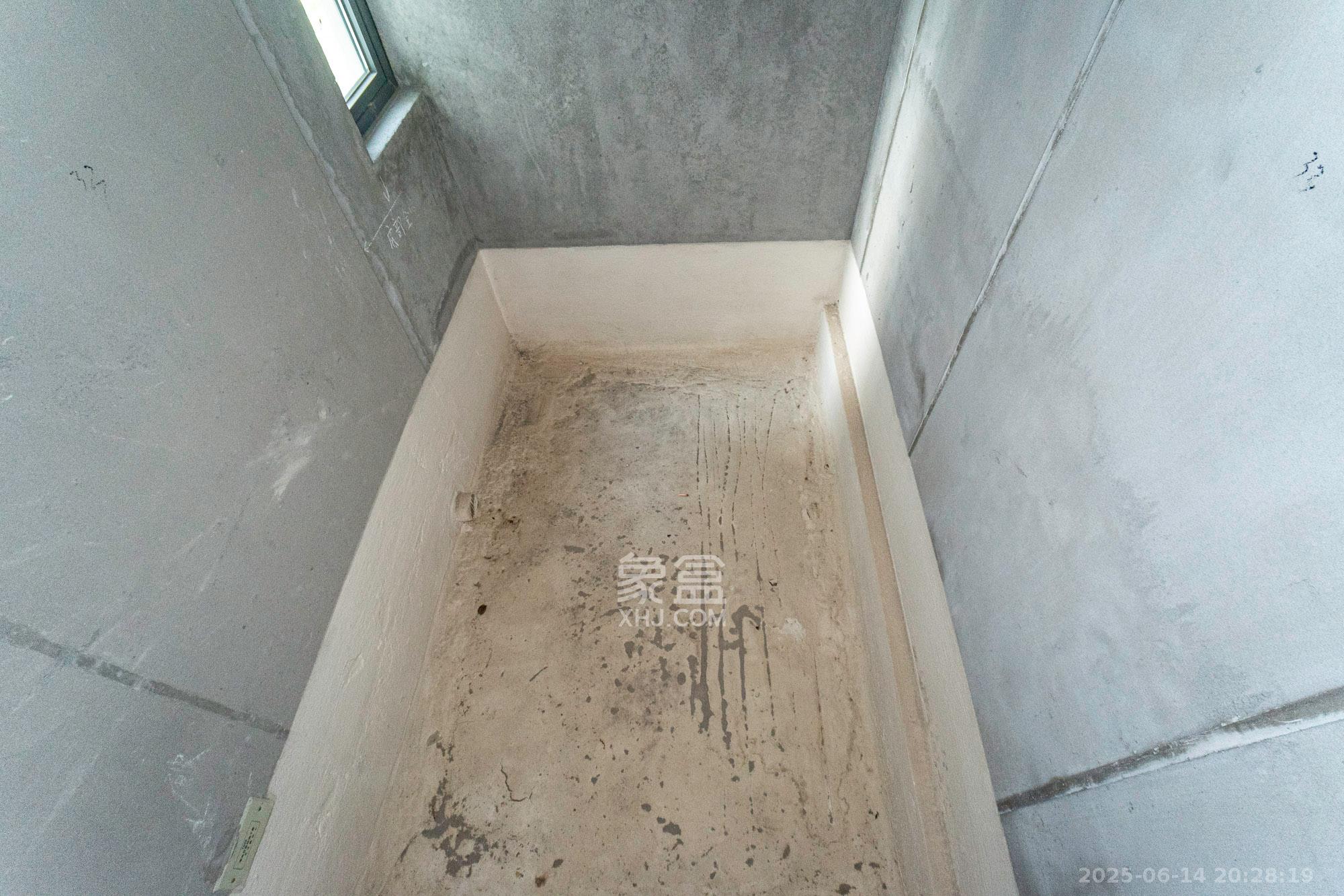 保利金香槟 4室2厅2卫 96.8万 保利金香槟 4室2厅2卫 96.8万卫生间