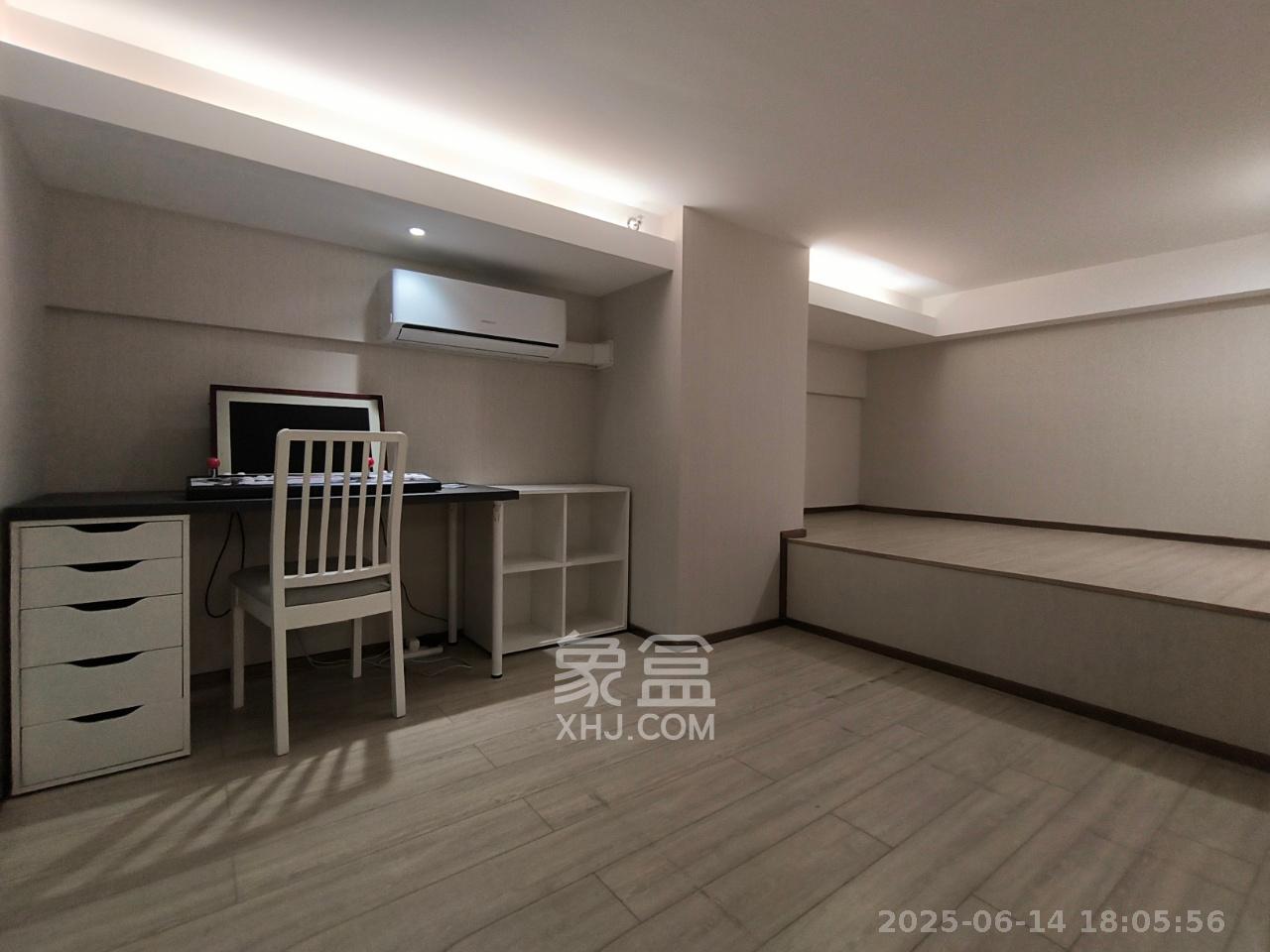 华远华时代  3室2厅2卫   3800.00元/月室内图