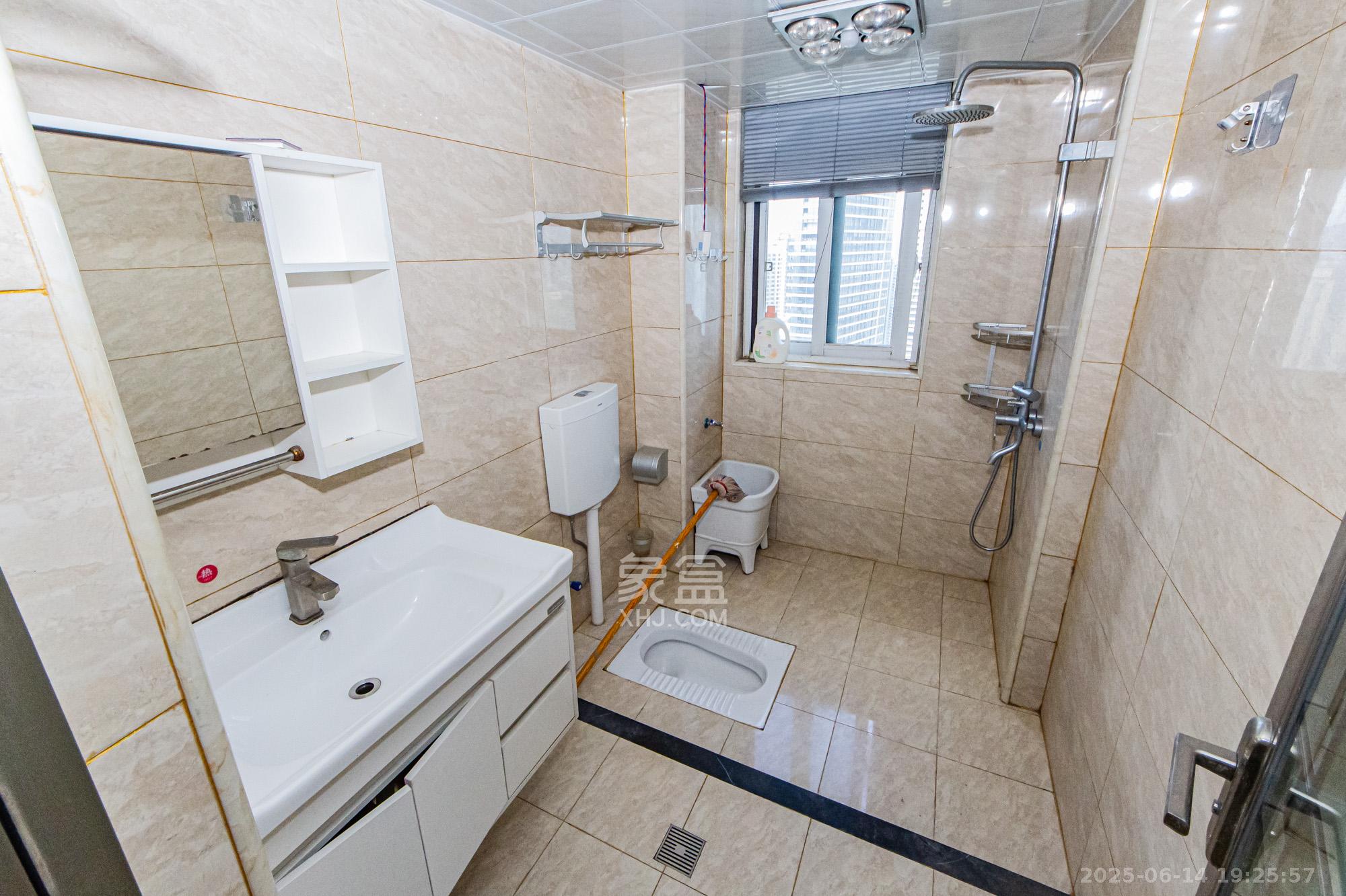 北辰三角洲C2区  3室2厅2卫    185.0万 北辰三角洲C2区  3室2厅2卫    185.0万卫生间