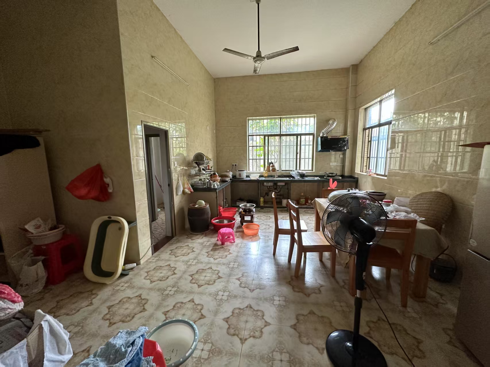 东头村独栋小院 6室2厅4卫 4000.0元/月 东头村独栋小院 6室2厅4卫 4000.0元/月室内图