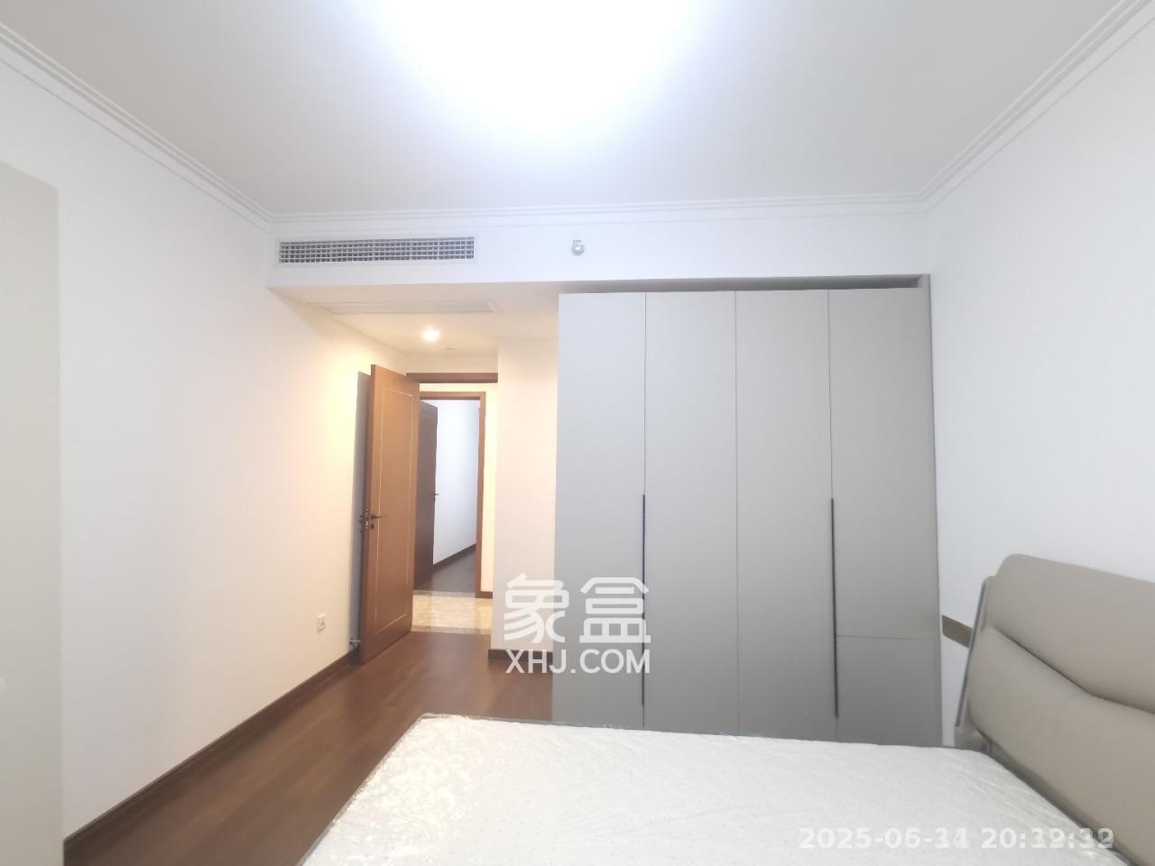 绿地长沙城际空间站（绿地新里佳苑）  1室0厅0卫    3300.0元/月室内图