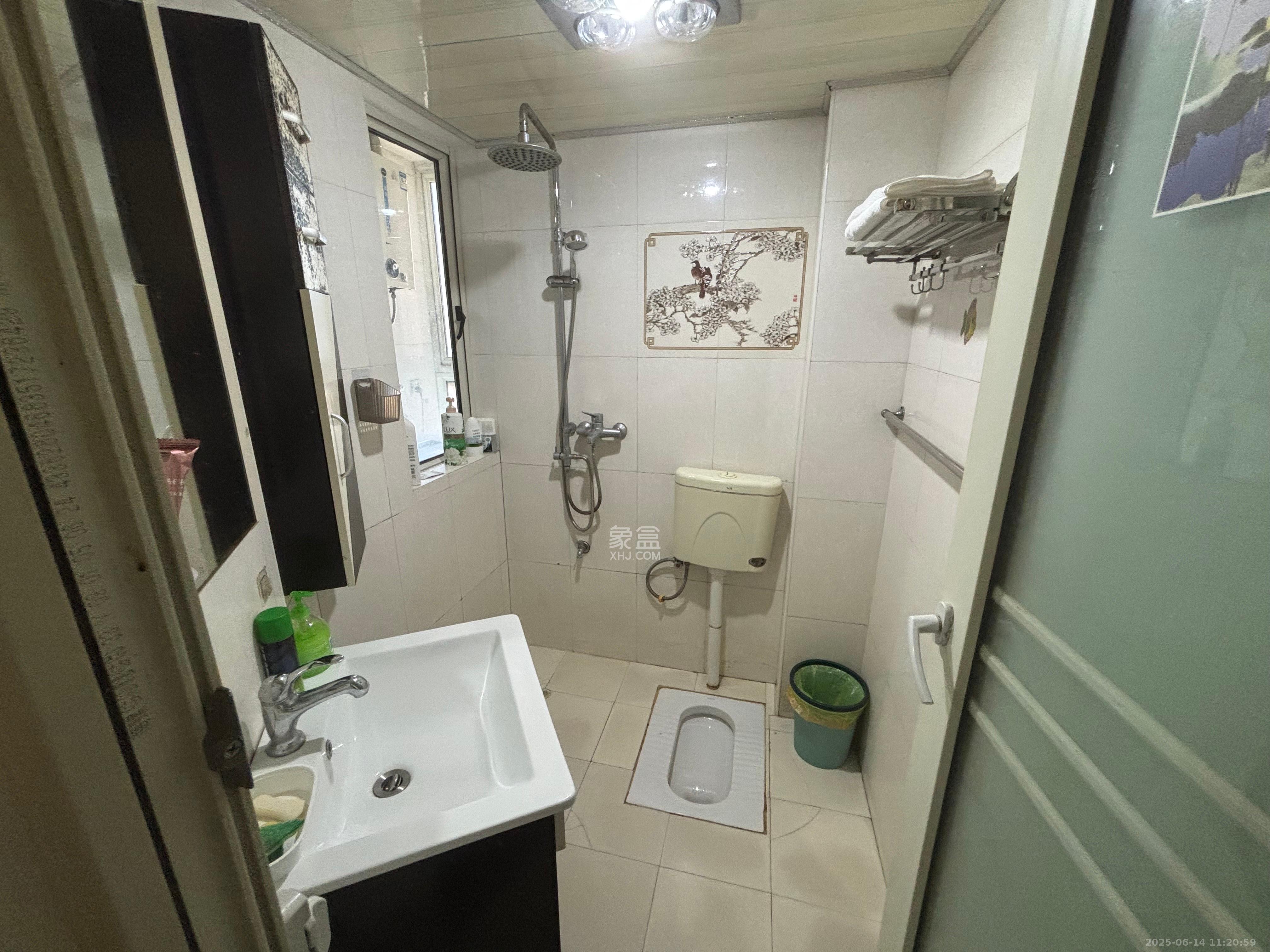 白沙晶城 1室1厅1卫 2000.0元/月 白沙晶城 1室1厅1卫 2000.0元/月室内图