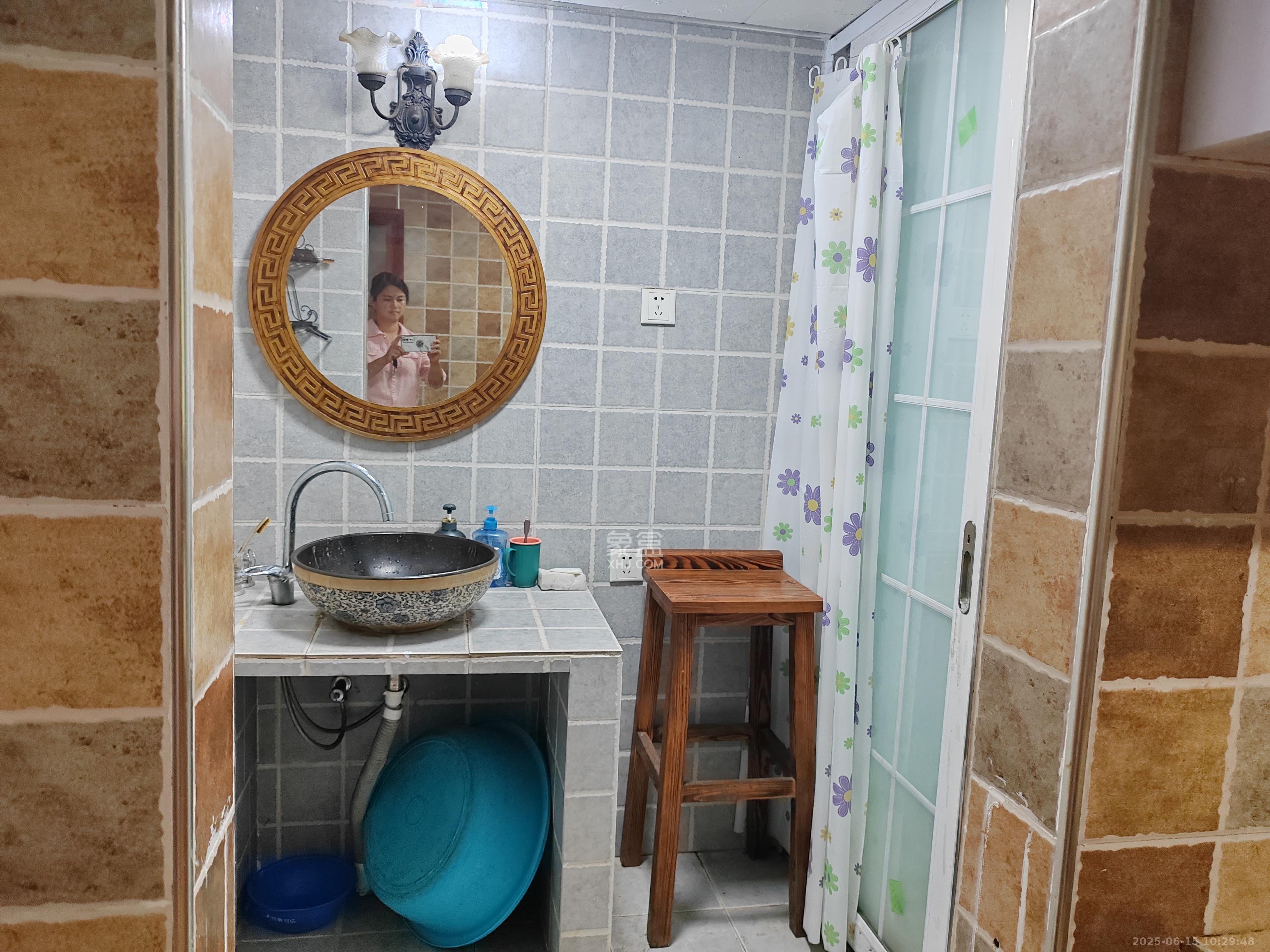 博雅湘水湾  3室2厅1卫   1700.00元/月室内图