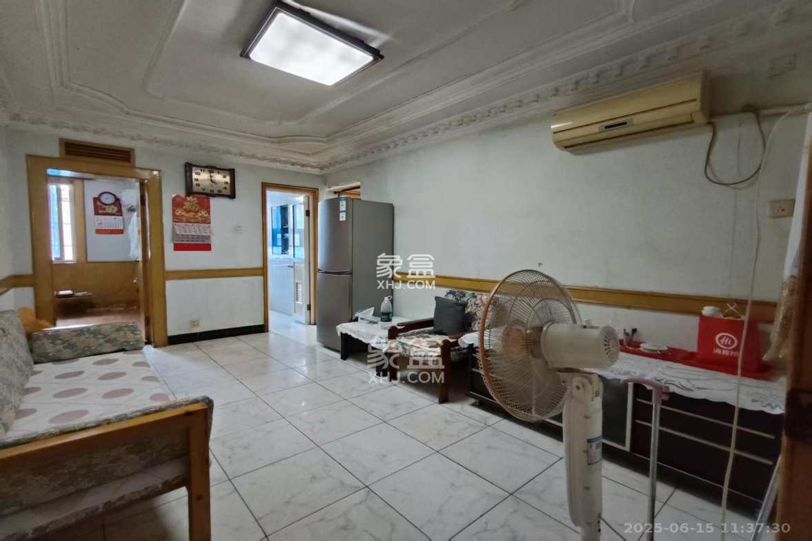 景园小区 3室1厅1卫 1600.0元/月 景园小区 3室1厅1卫 1600.0元/月室内图