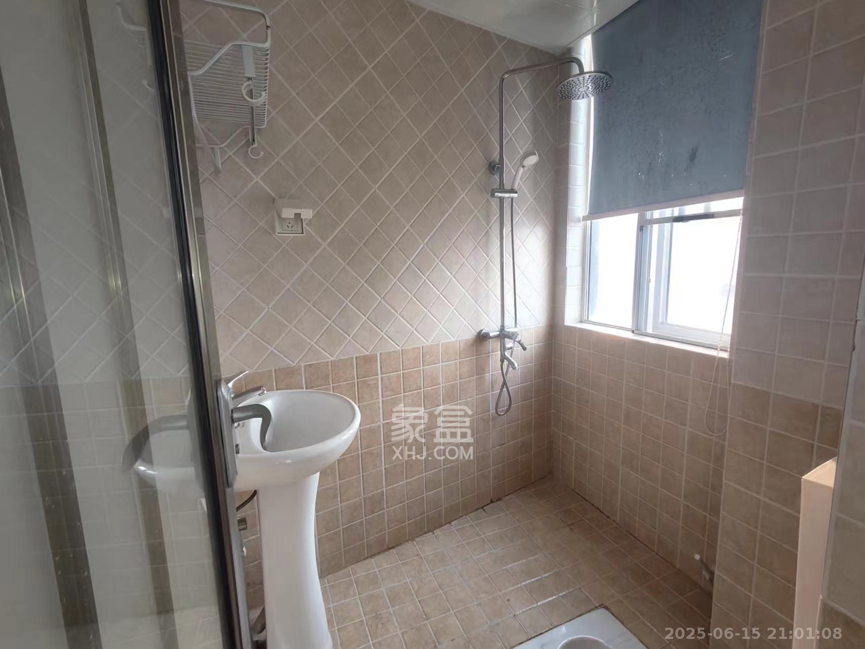 华韵城市海岸（城市水岸苑）  1室1厅1卫   1800.00元/月室内图