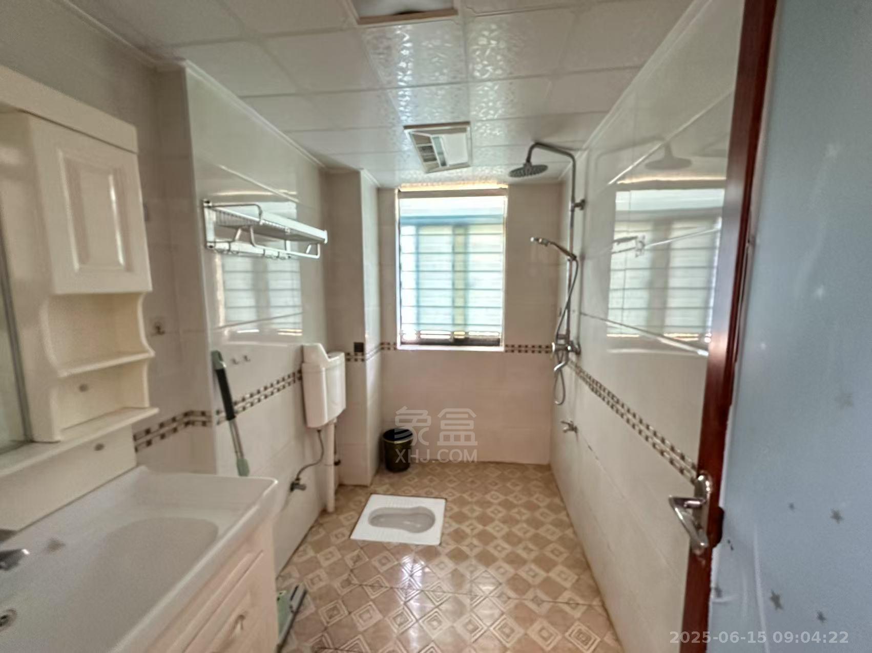 武广国际学苑 3室2厅1卫 2100.0元/月 武广国际学苑 3室2厅1卫 2100.0元/月室内图