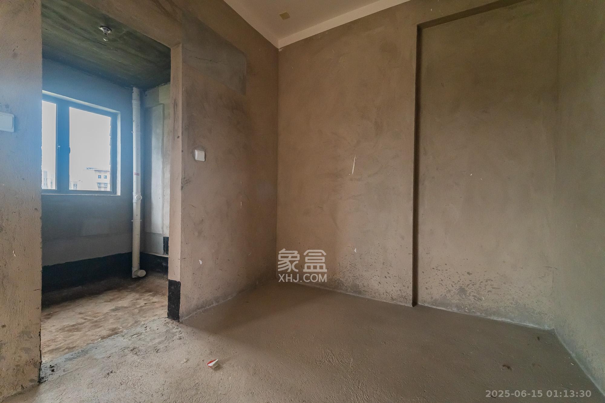 深业睿城  5室2厅2卫    210.0万 深业睿城  5室2厅2卫    210.0万其他