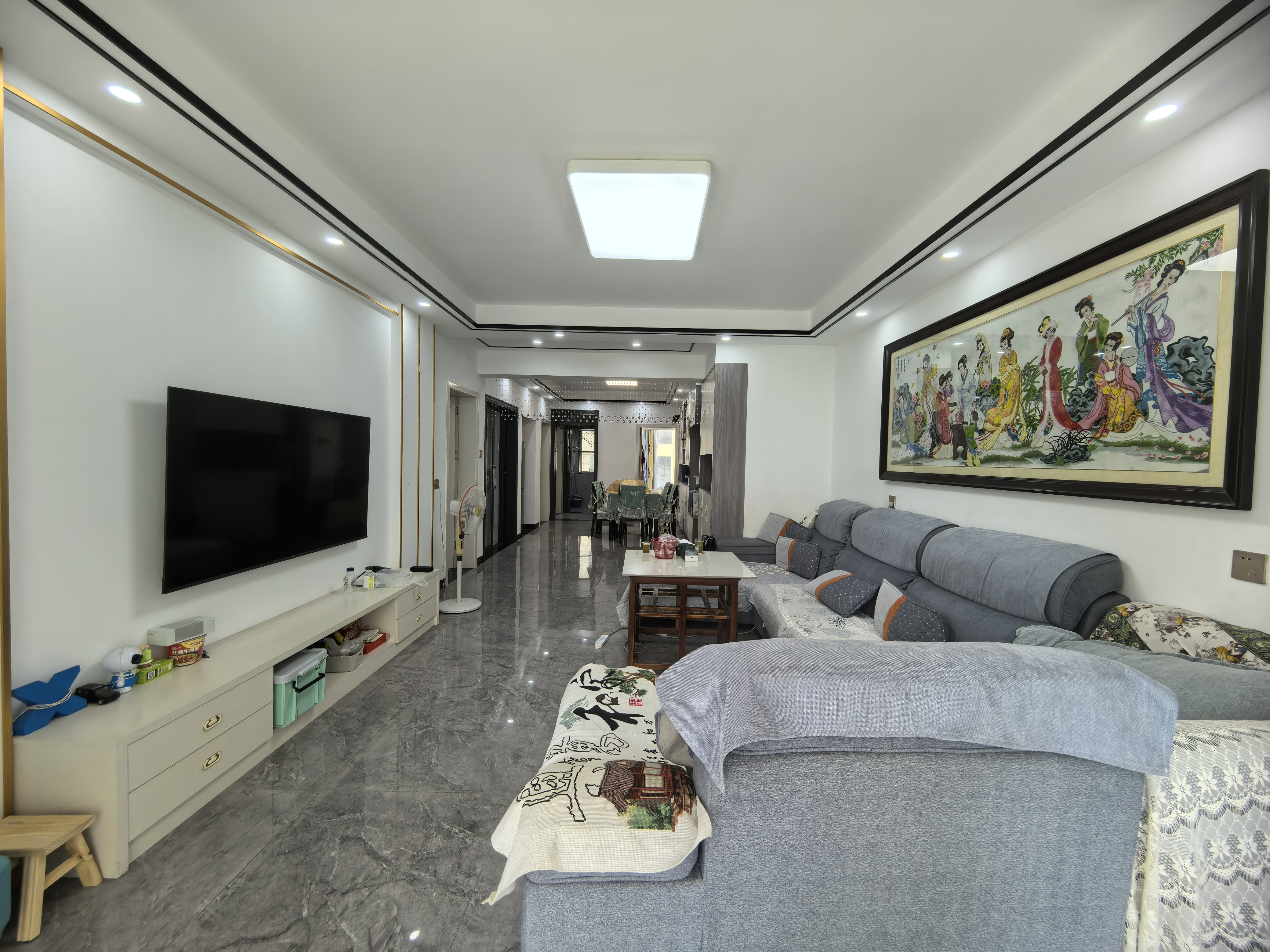 高盛国际 4室2厅2卫 2000.0元/月 高盛国际 4室2厅2卫 2000.0元/月室内图